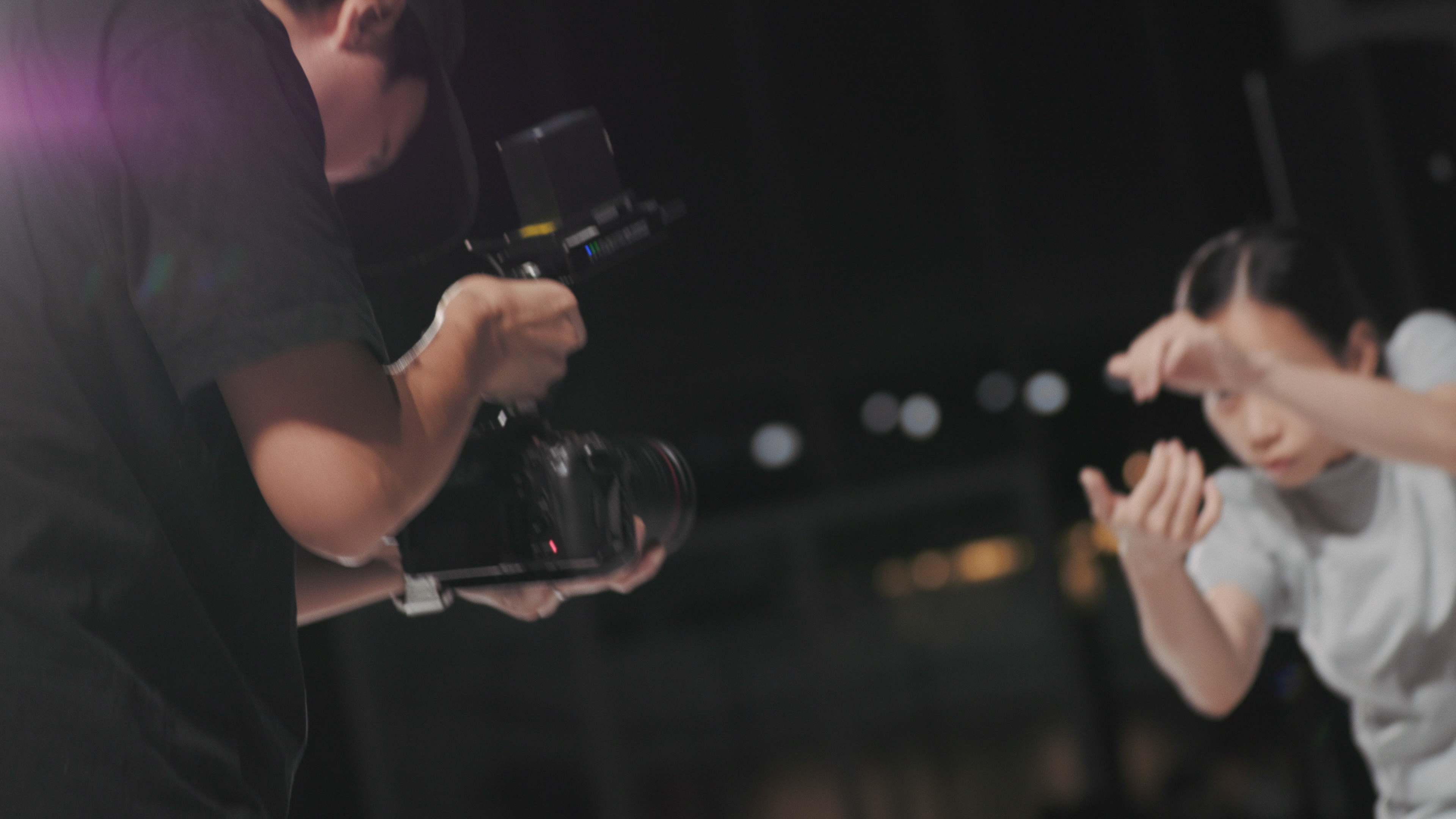 This is not a Dance Film, 2023, live performance at MoNTUE, 2022.11.19. Photo: 李佳曄