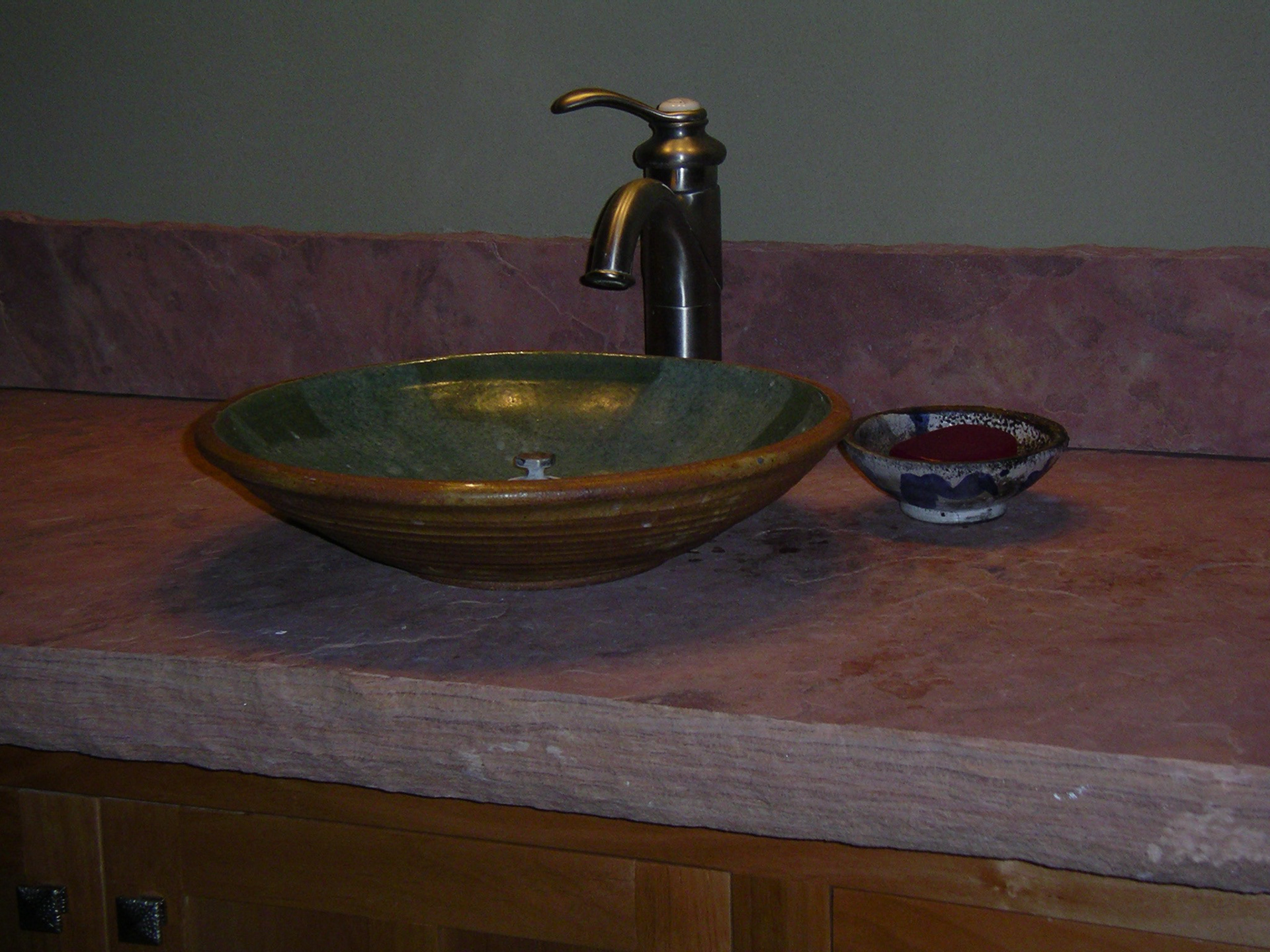 Washbasin installed