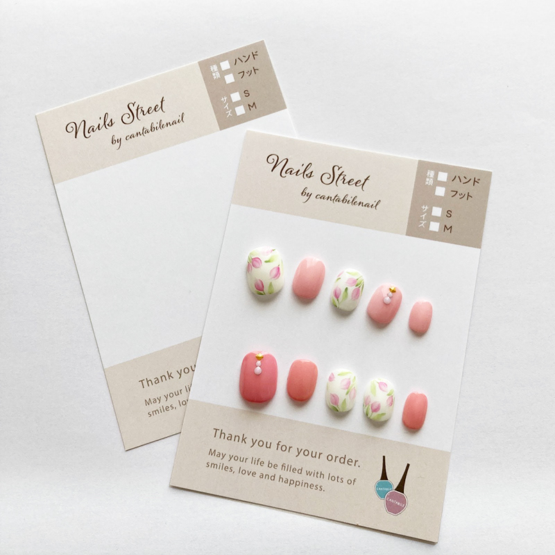 ネイルサロンのロゴとネイルチップの台紙