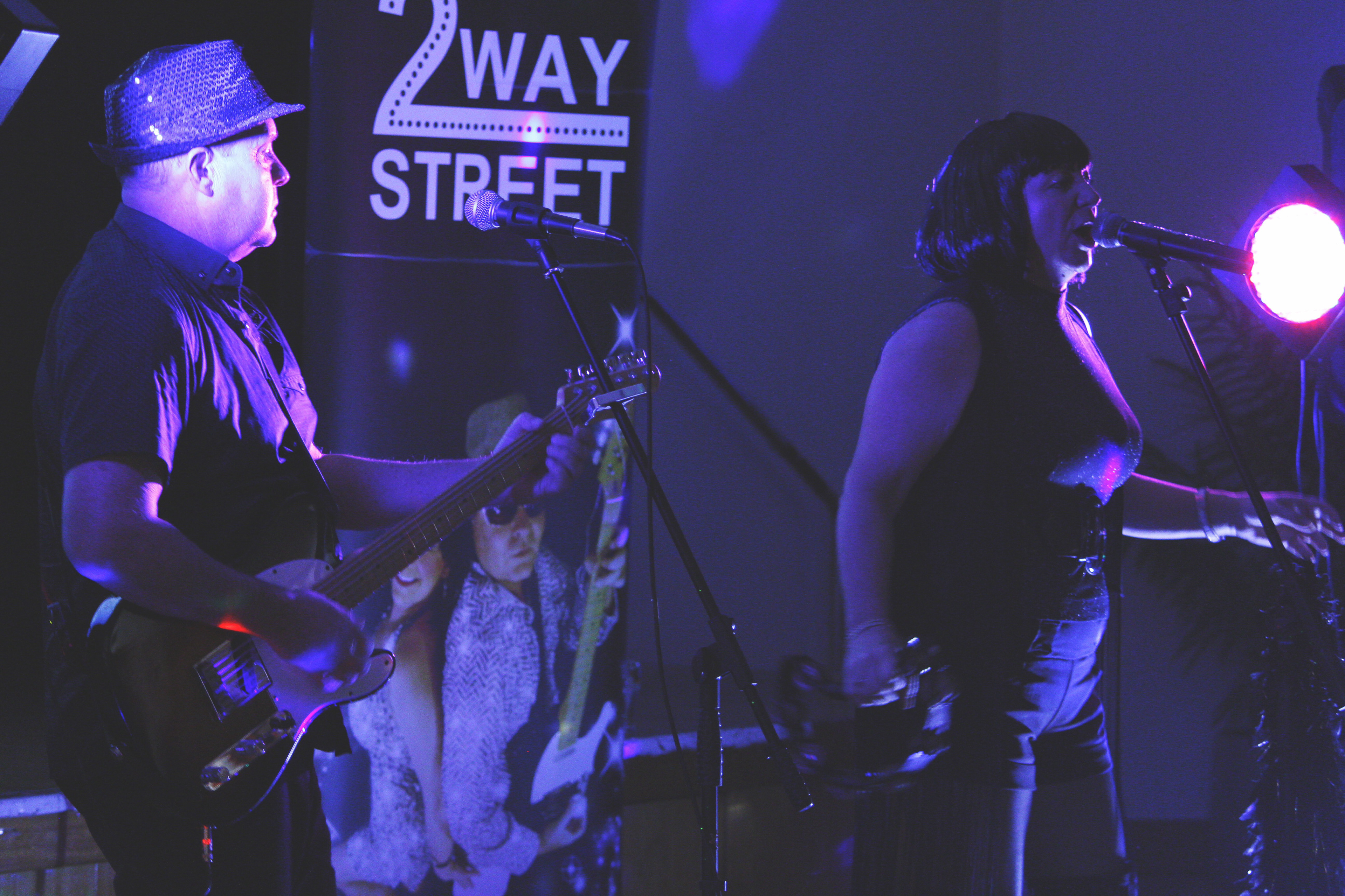 2 Way Street performing at Yamba Bowling Club
