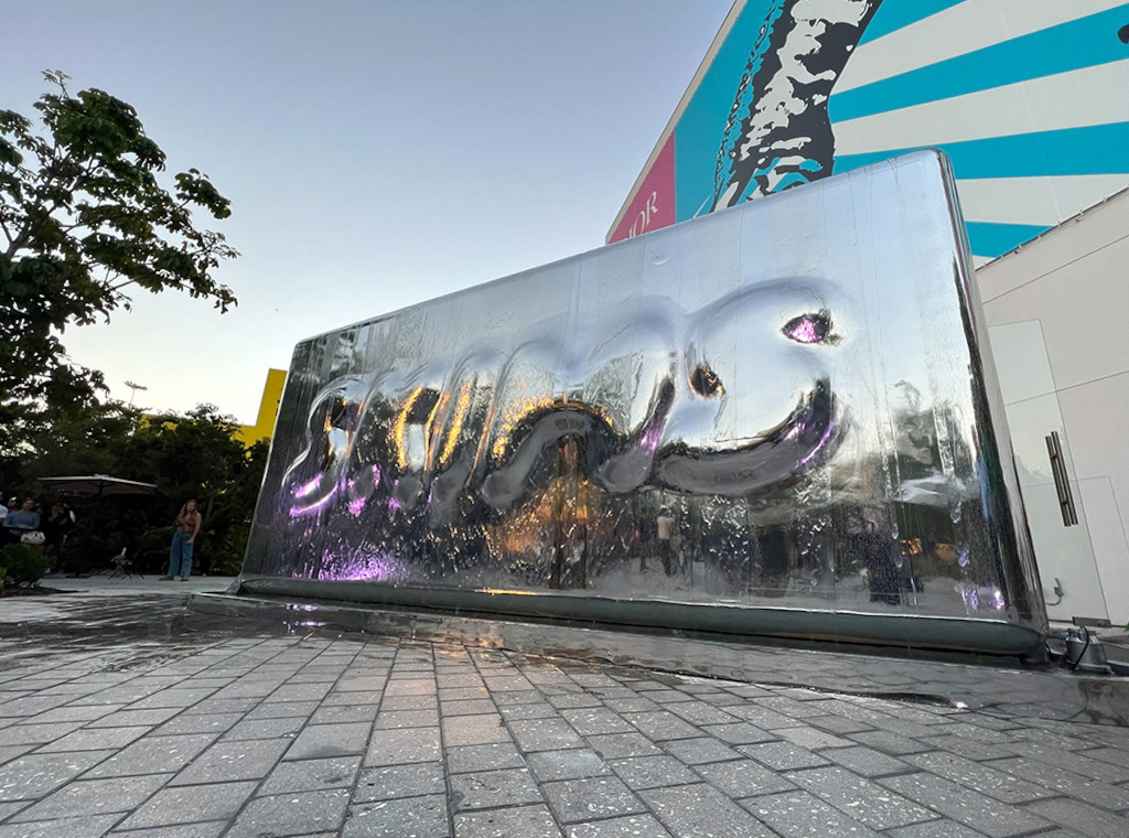 Willo Perron Fashions a Trippy Metallic Pop-Up for Skims in Miami, and  Other News – SURFACE