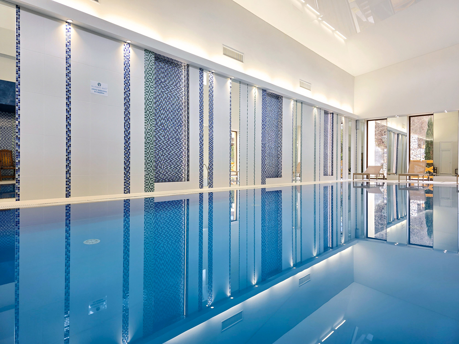 Relax Hotel Lesanka ***