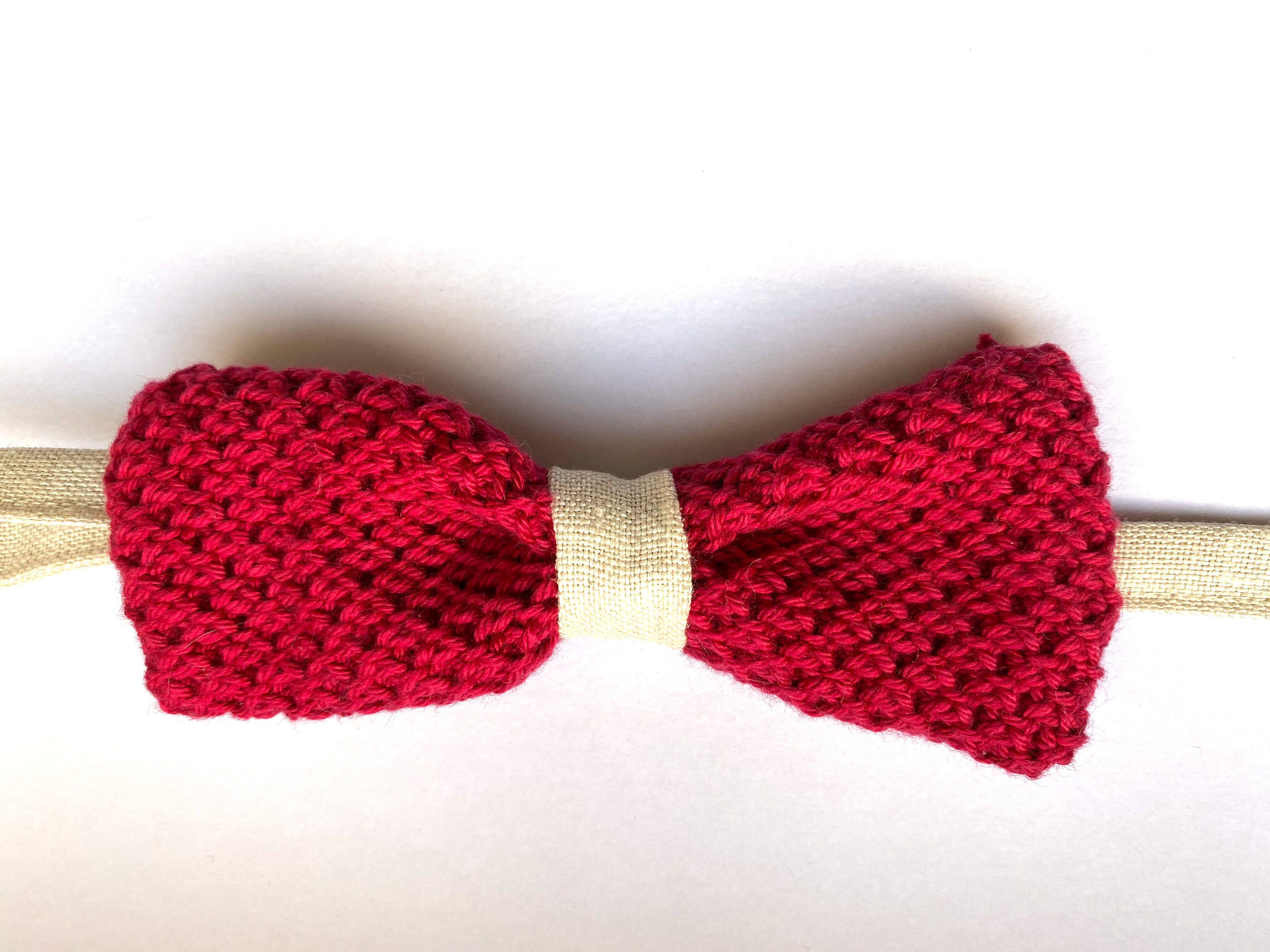 KnititUp vlinderdas rood gebreid