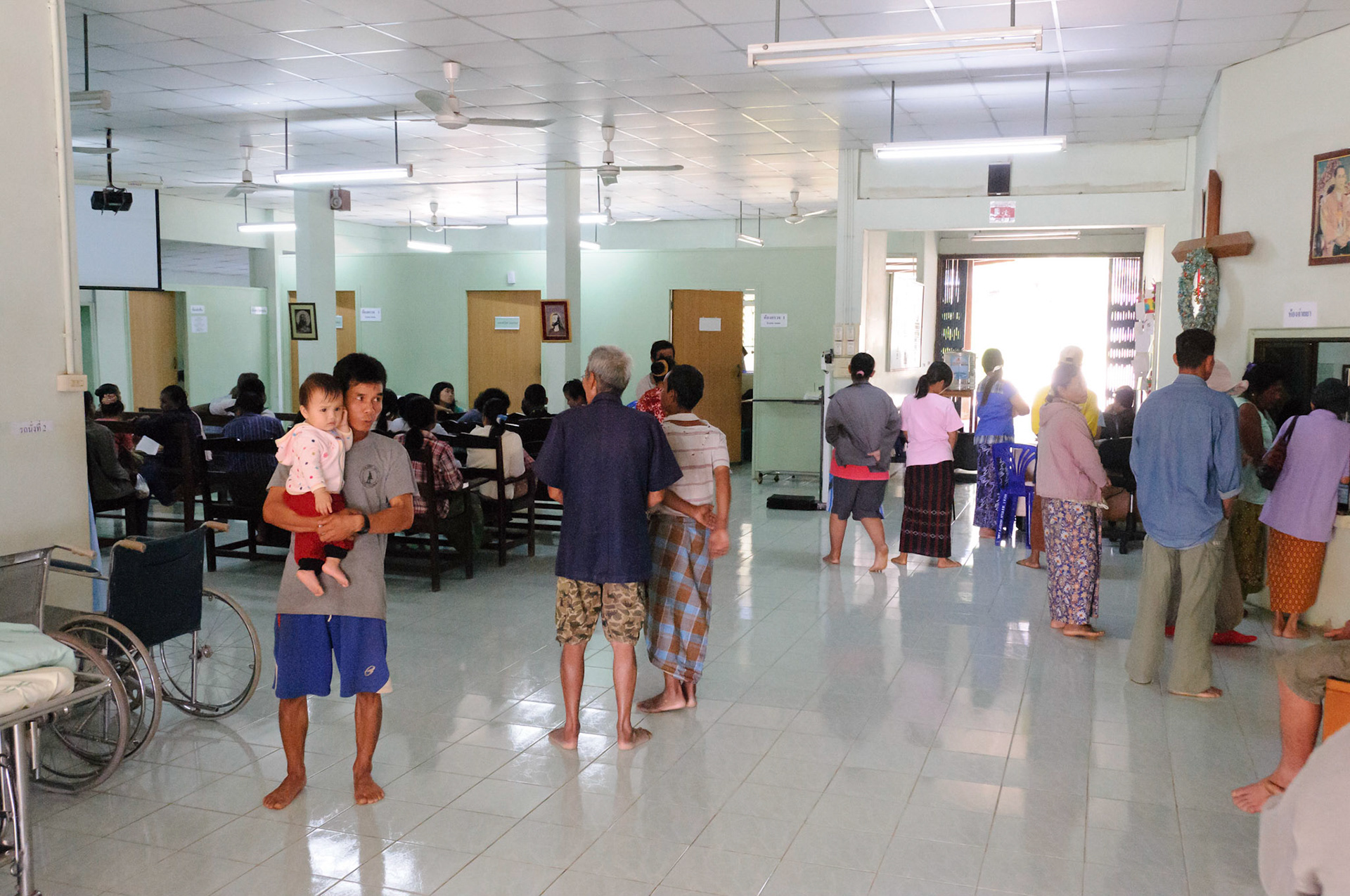 (The dental room is the brown door on the left)