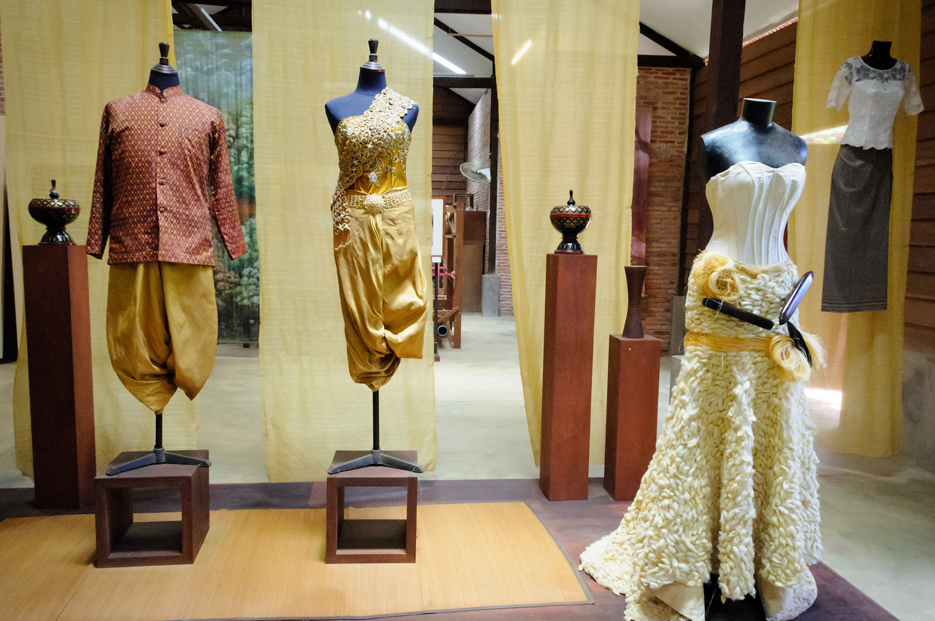 Artisans d'Angkor silk farm