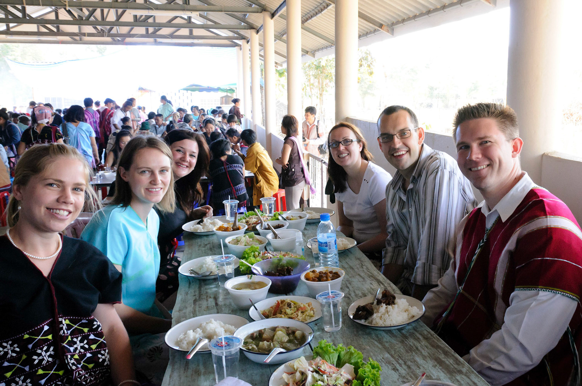 The church provided a fantastic spread of food after the service - a delicious meal of curries and salad followed by ice cream – quite different to our usual turkey dinner!