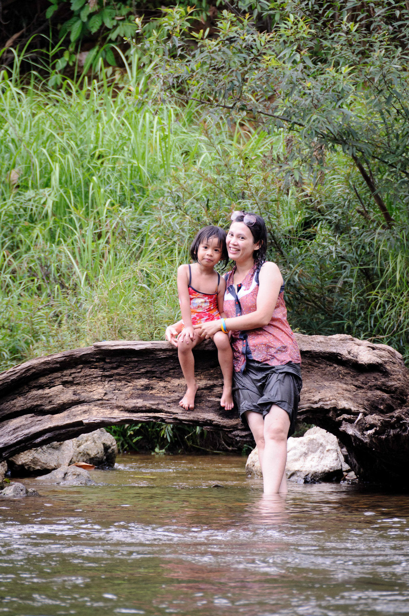 A goodbye 'Korean style' barbecue for Jo Stroud with some of the KRCH staff, at Songkalia
