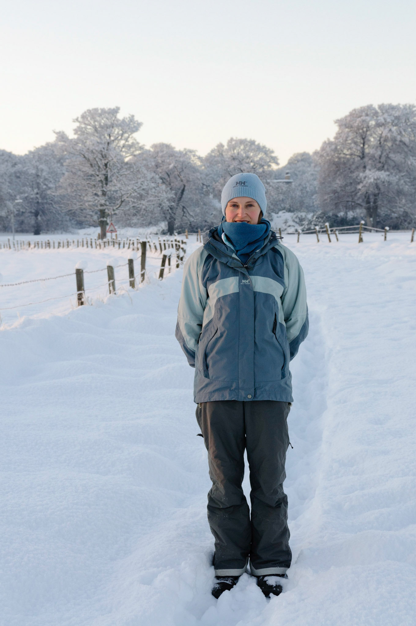 A snowy walk in Larbert.
