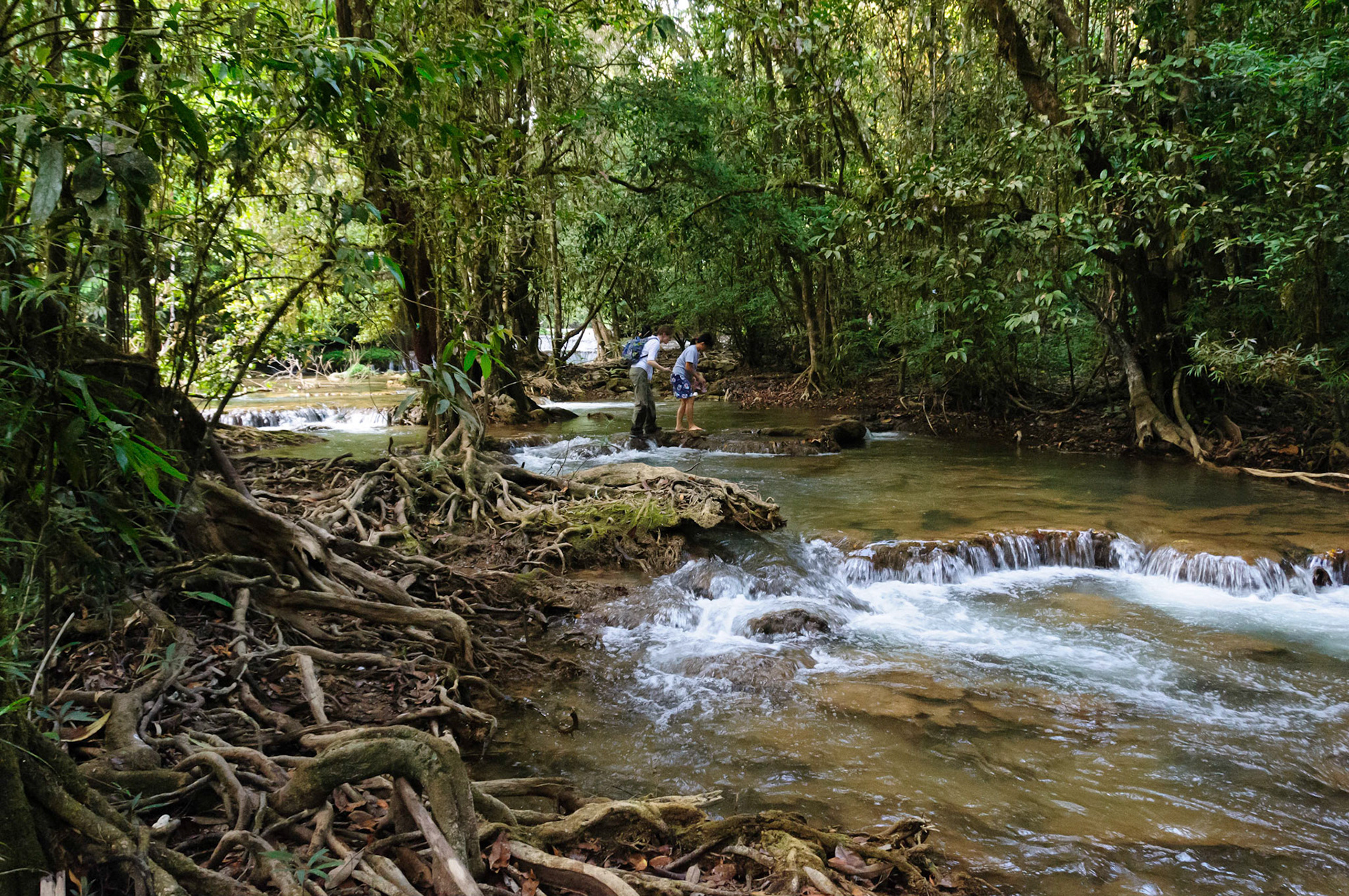 Walking and swimming at Ta Kiean Tong Waterfall with the Murrays on New Years Eve