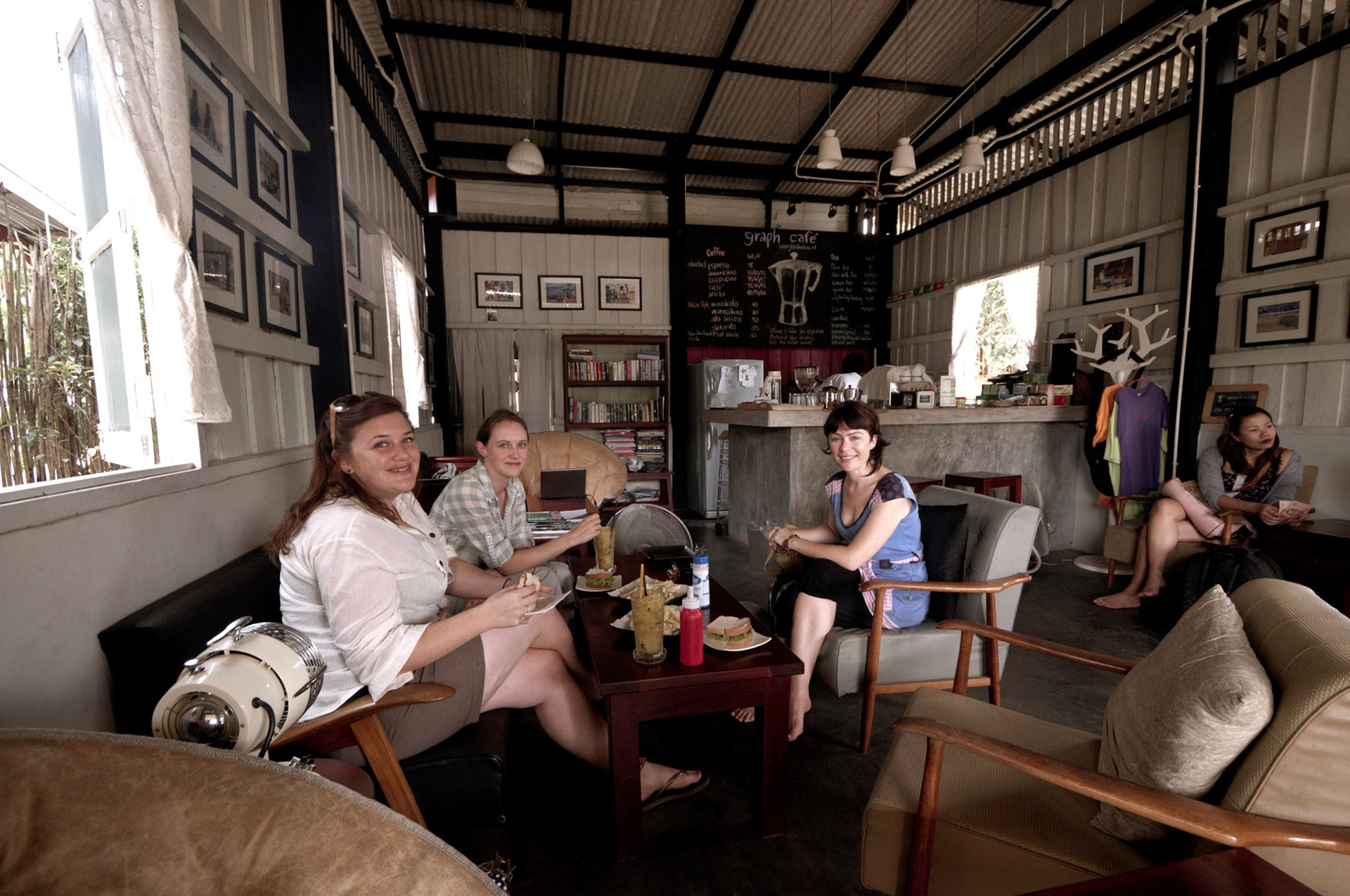 Graph Cafe, Sangklaburi