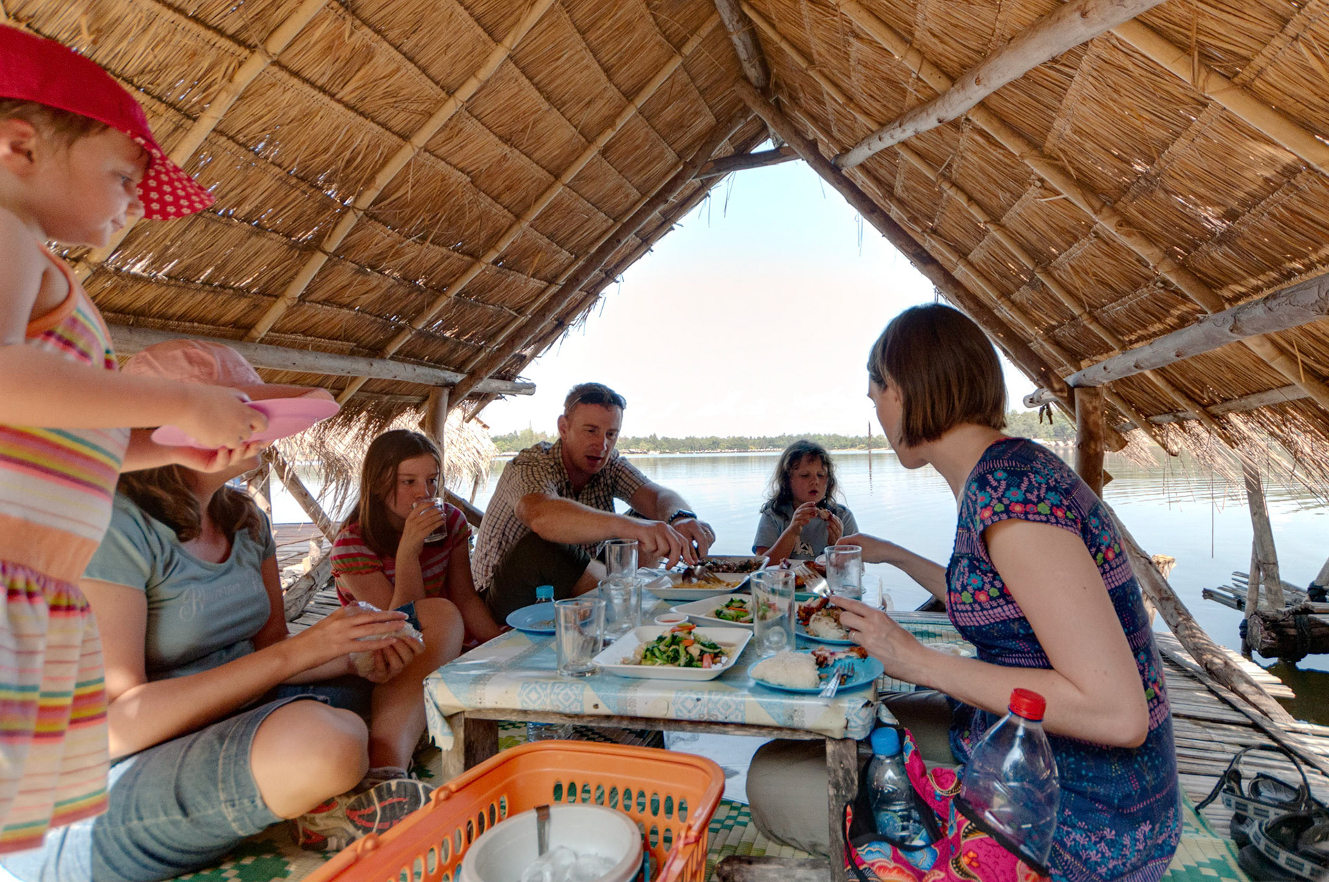 Lunch on the water at Huay Teung Thao Reservoir,  Chiang Mai