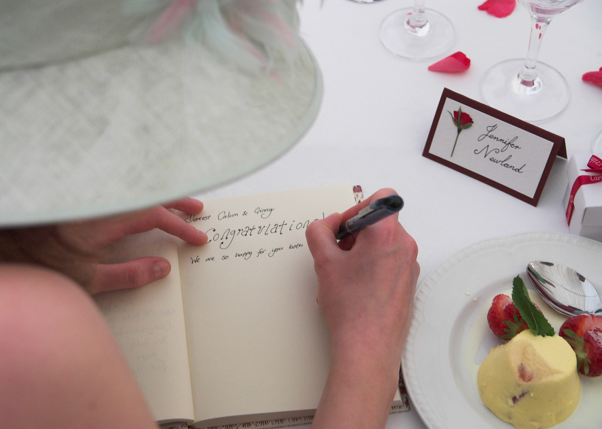 2006-06-30 - Calum Wed - 0366