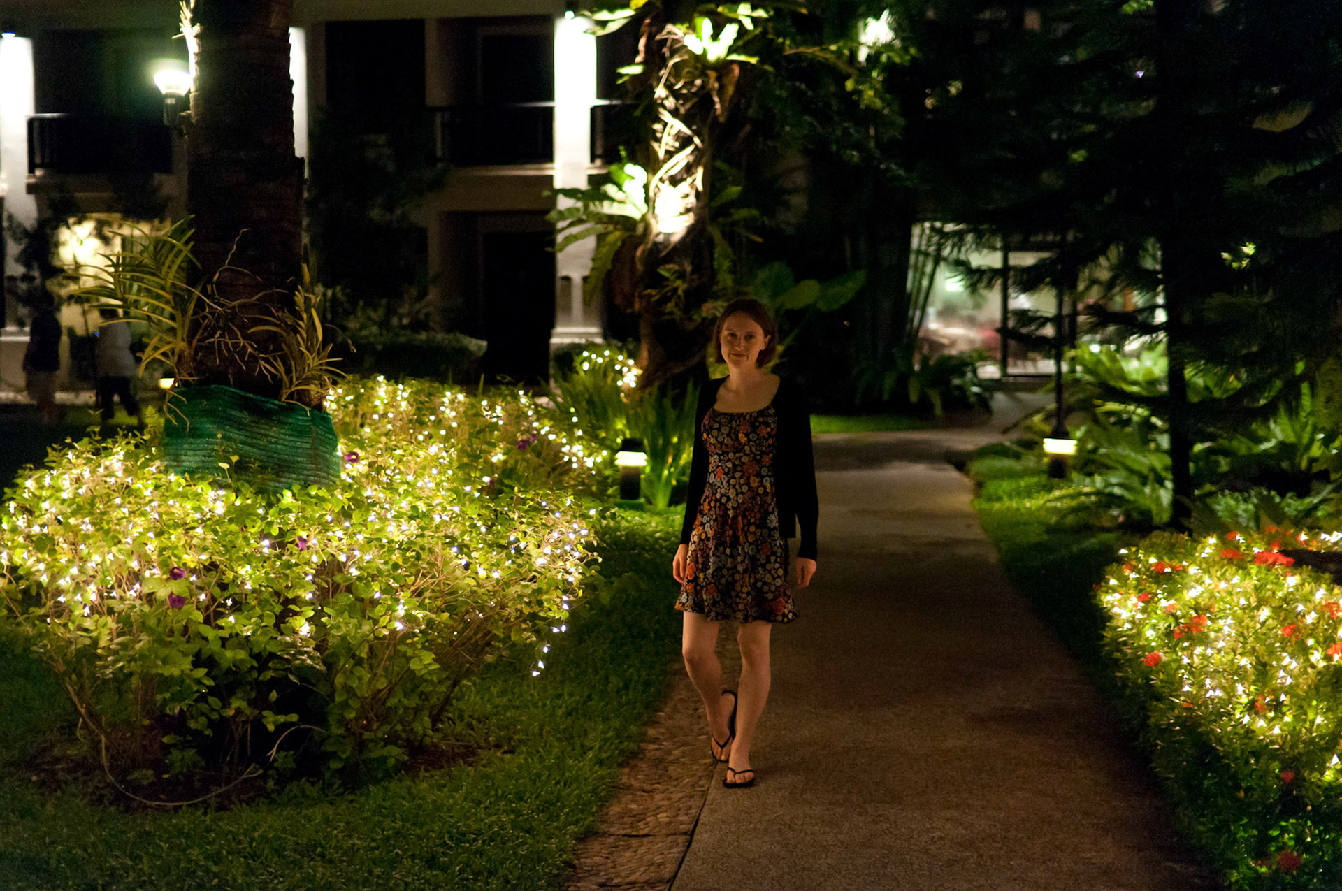 Night time in the gardens at La Flora