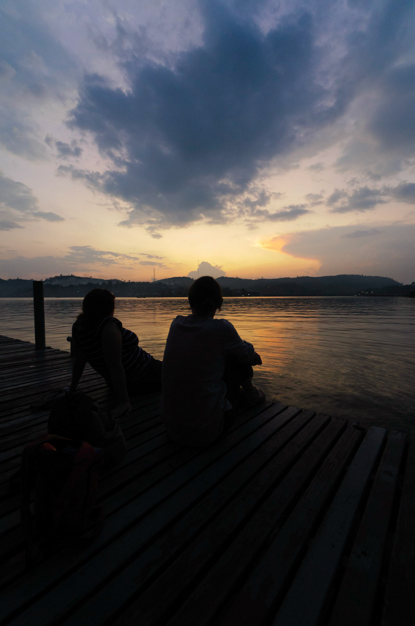 Sunset over the Khao Laem Reservoir, on the pontoon at P Guest House, Sangklaburi
