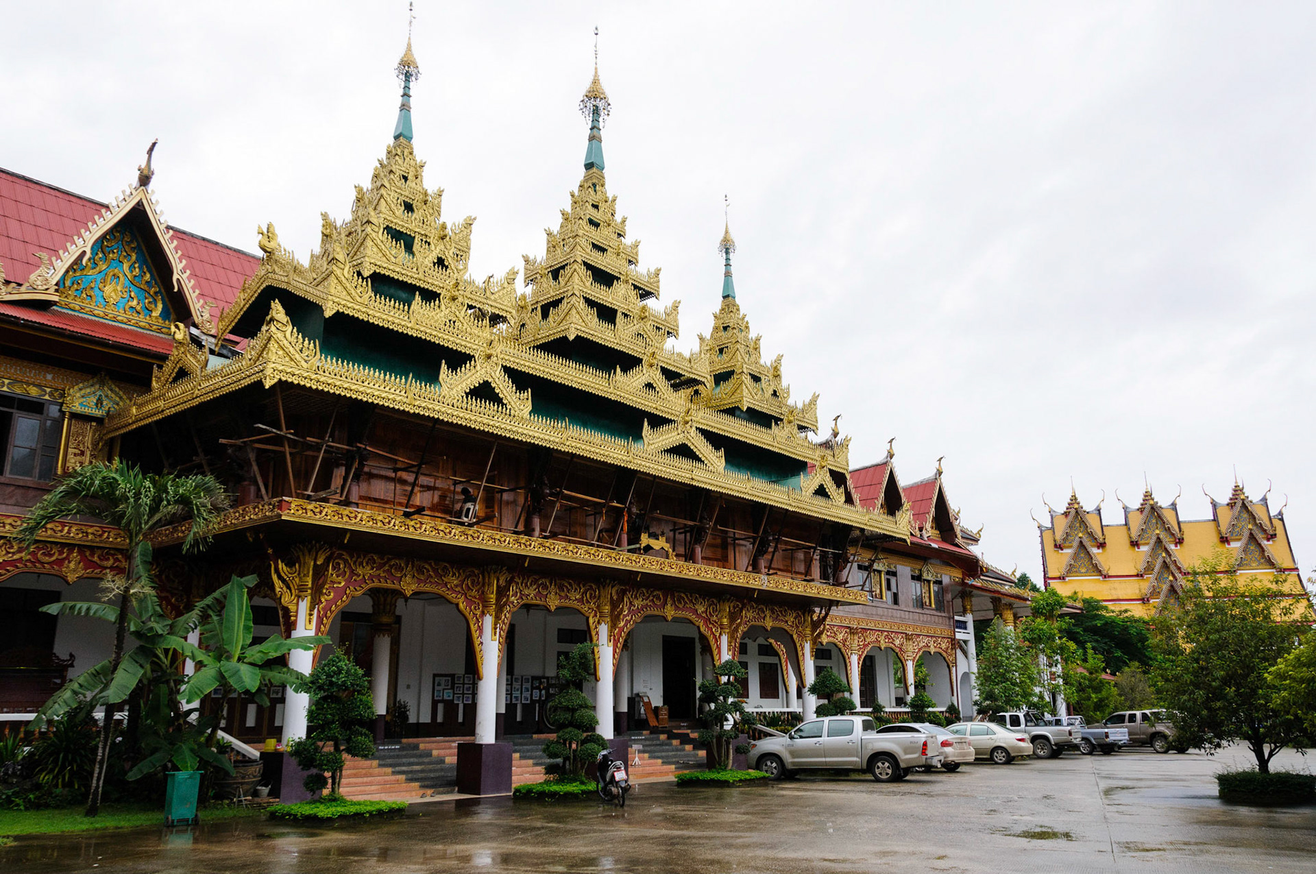 Wat Wang Wiwekaram, Sangklaburi