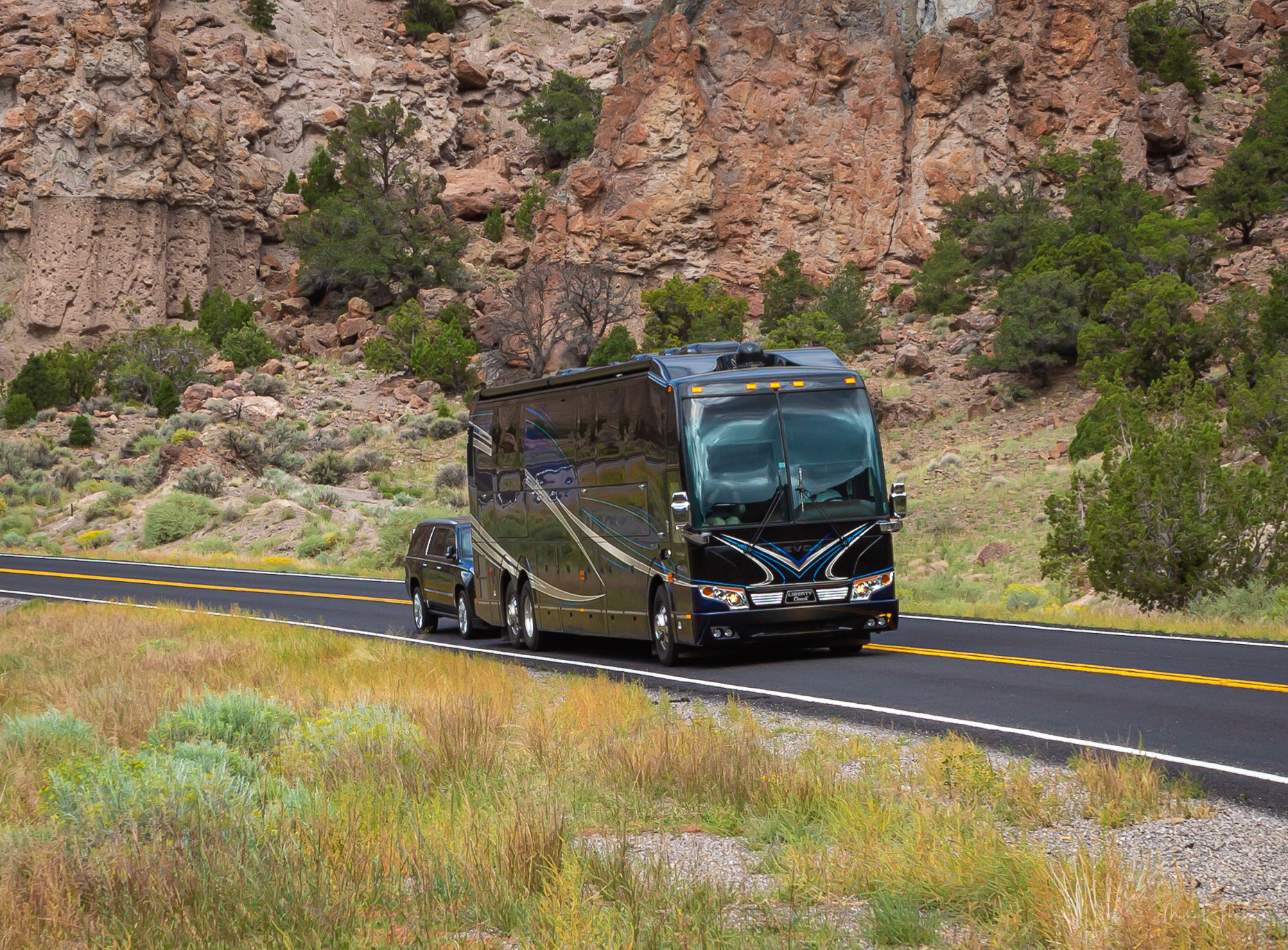 Capital Reef National Park - The Bell Rig in route