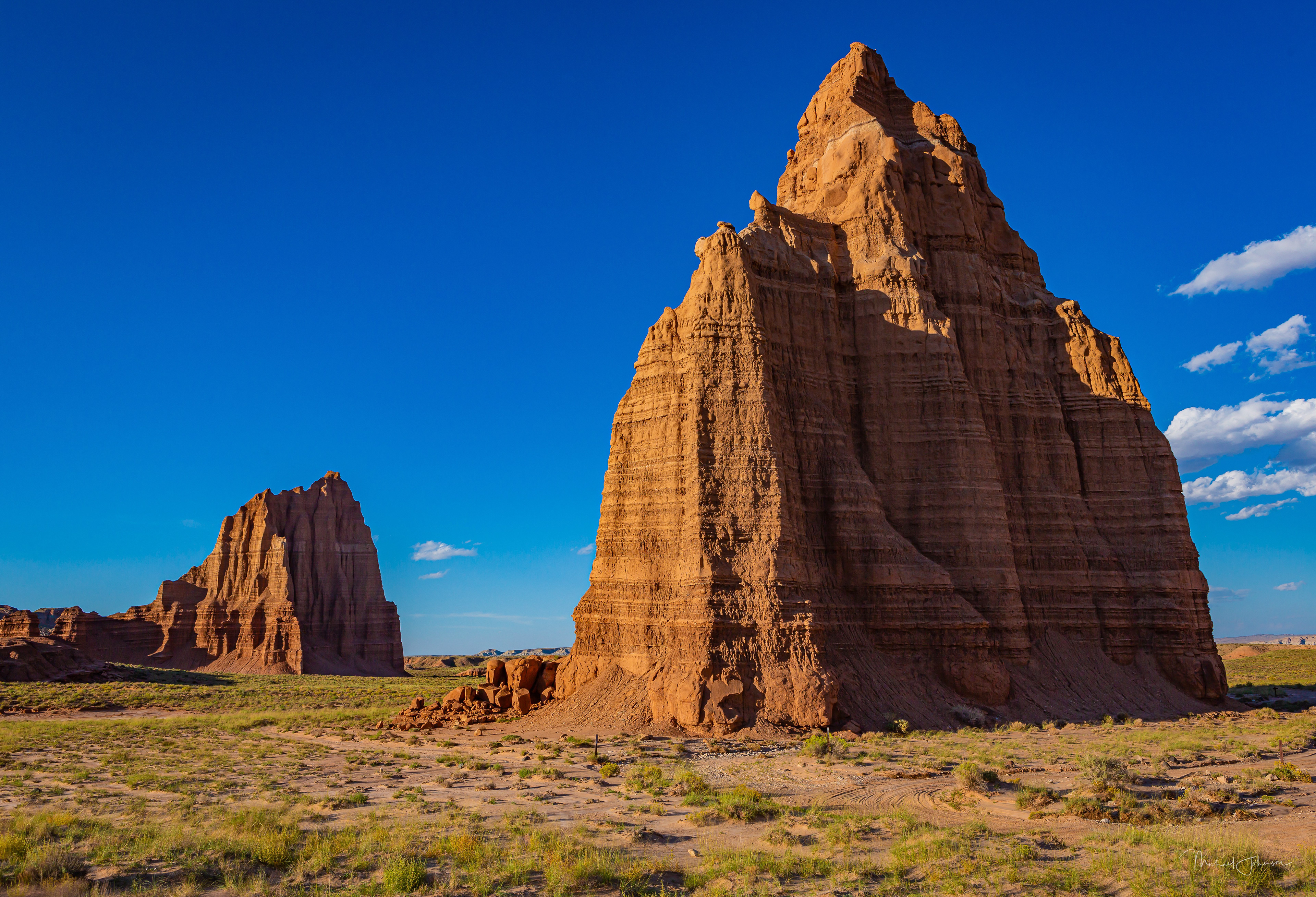 Cathedral Valley - Temple of the Moon