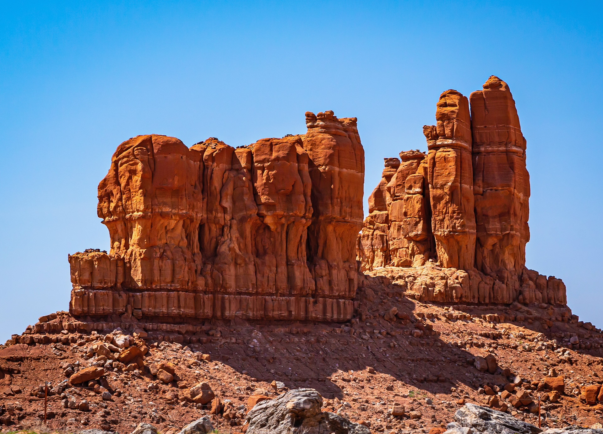 The Road to Monument Valley