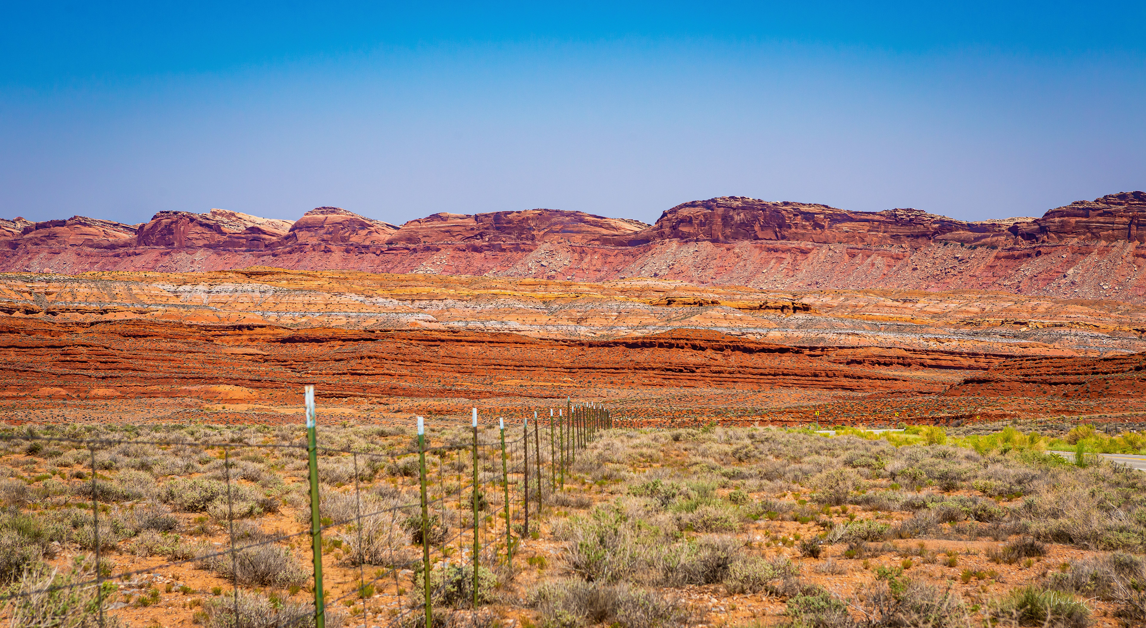 The Road to Monument Valley