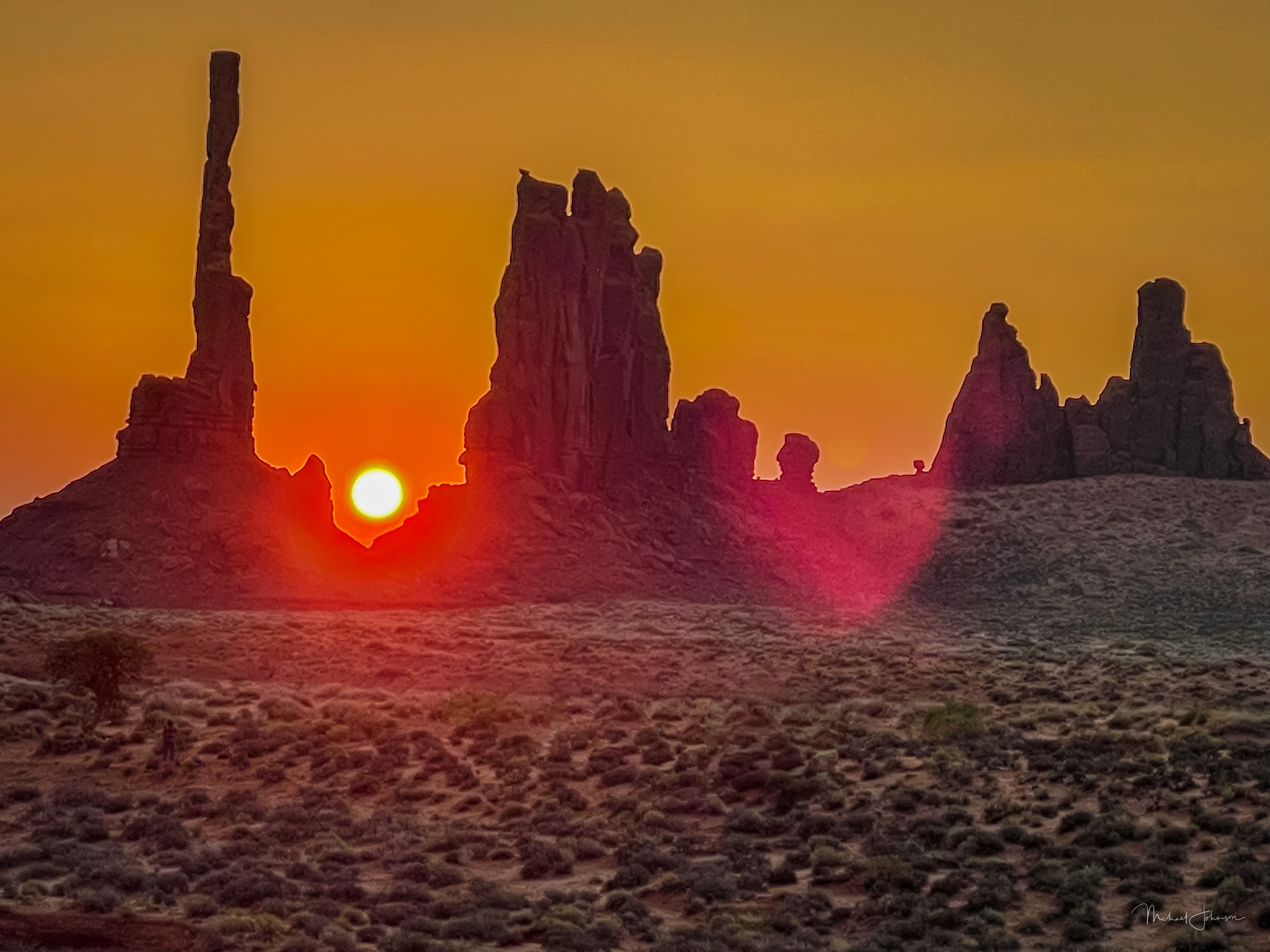 Monument Valley Sunrise - The Totem Pole