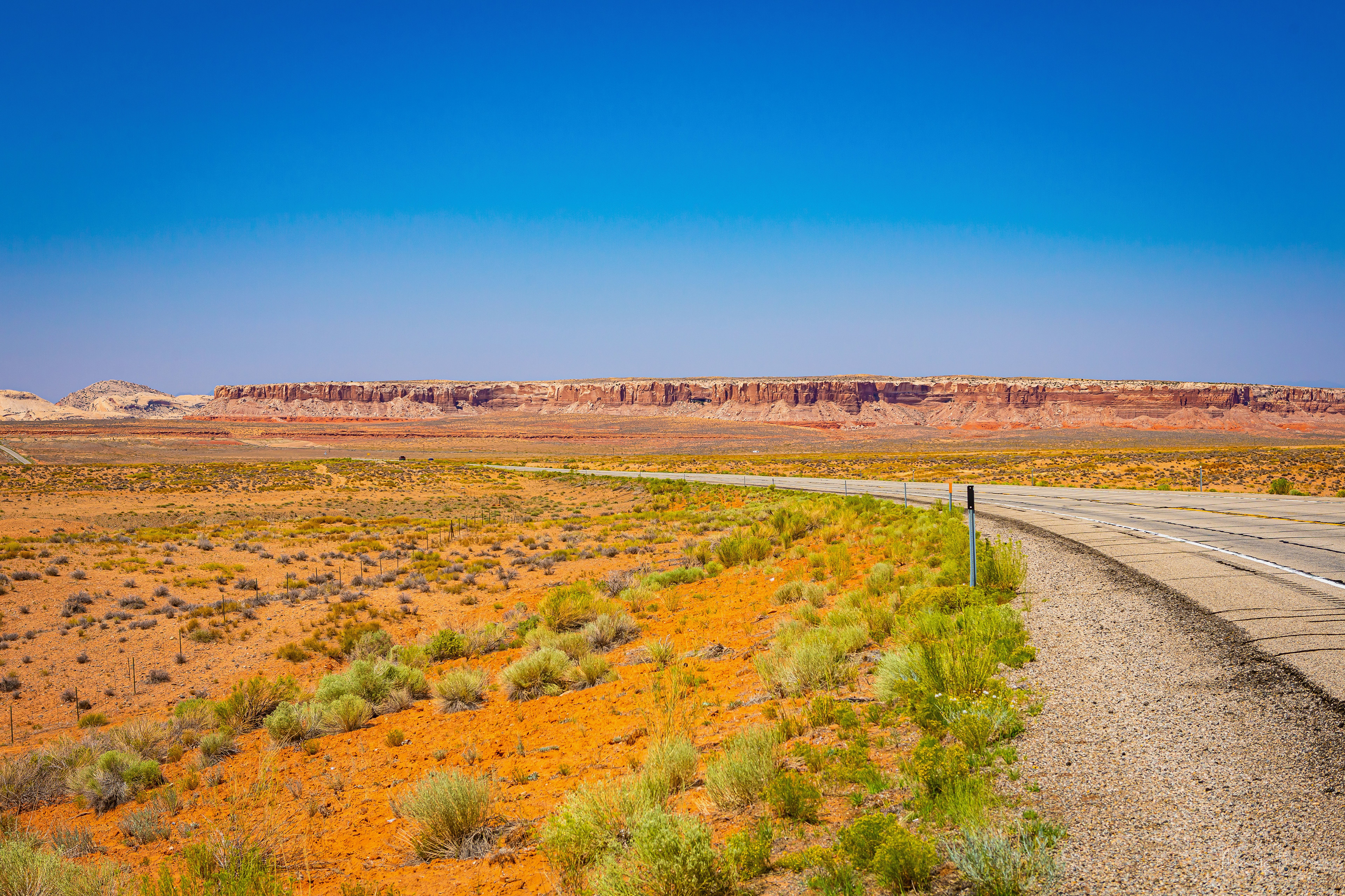 The Road to Monument Valley