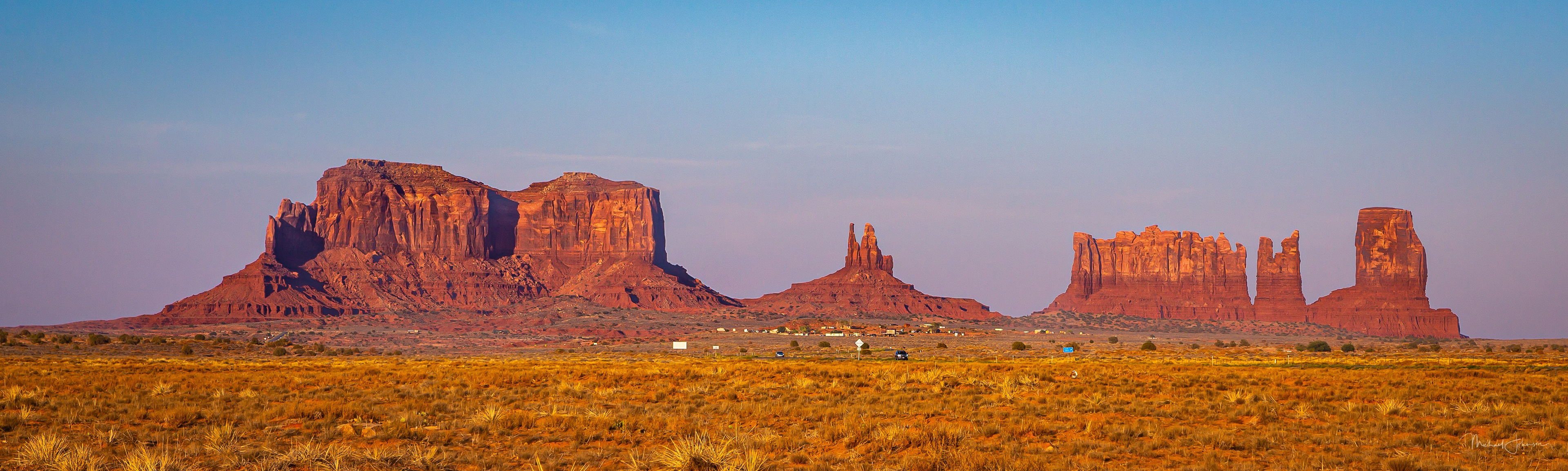 Monument Valley - Eagle Mesa, Sitting Hen, Stagecoach, The Bear and Rabbit, Castle