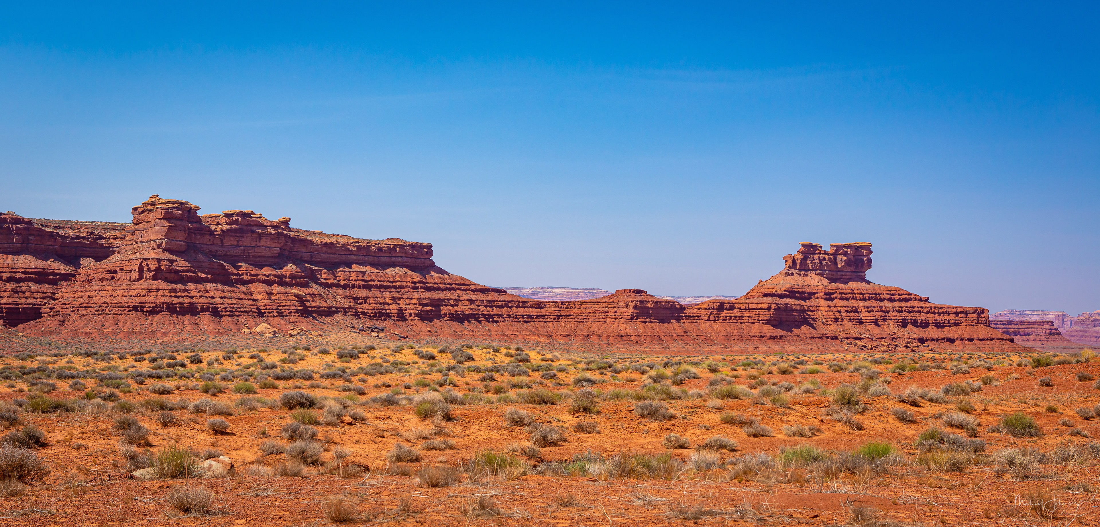 The Road to Monument Valley