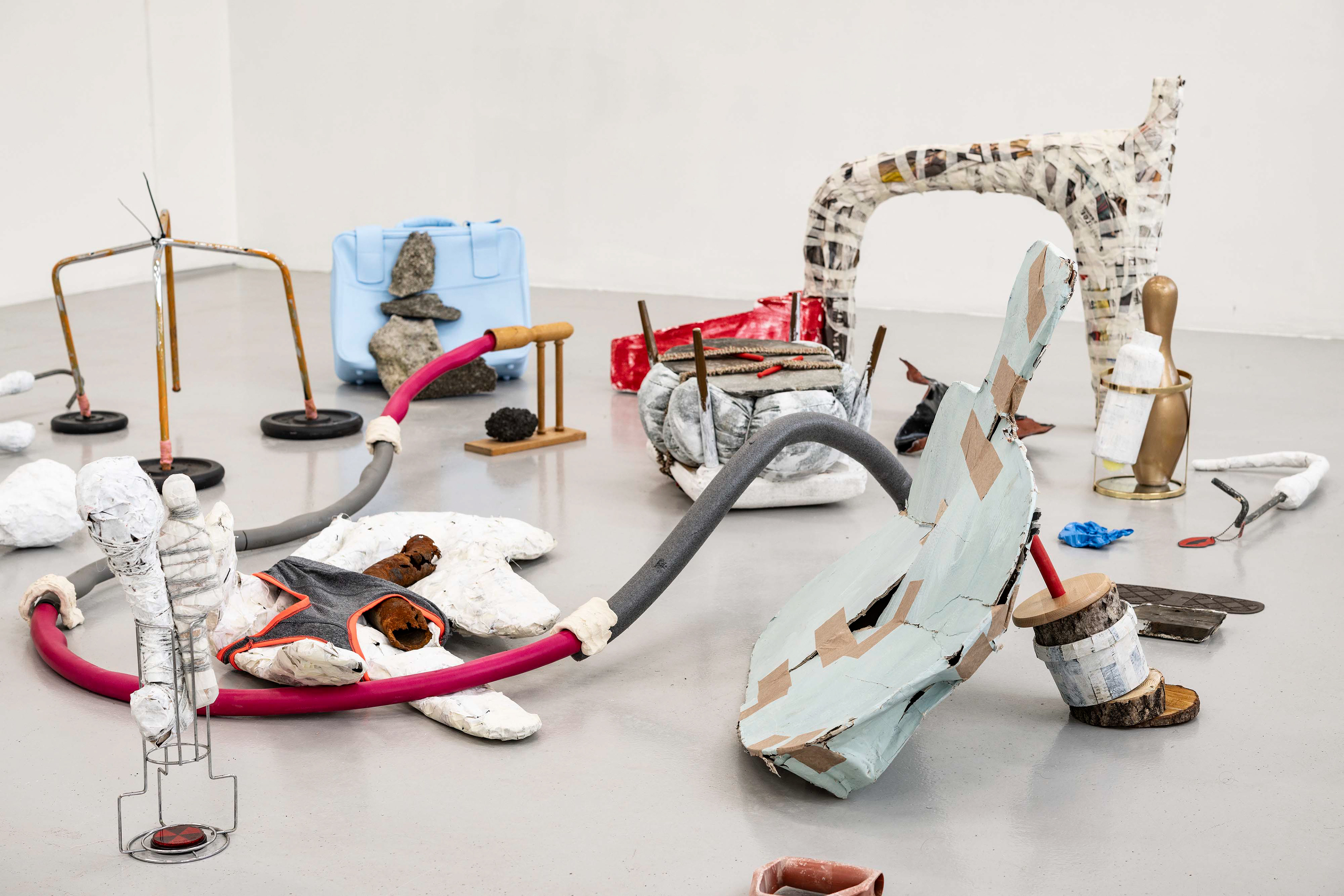 Short-time Relations. Room 2.