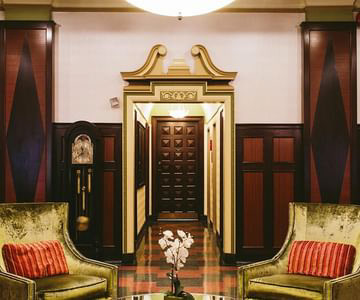 Carleton Hotel