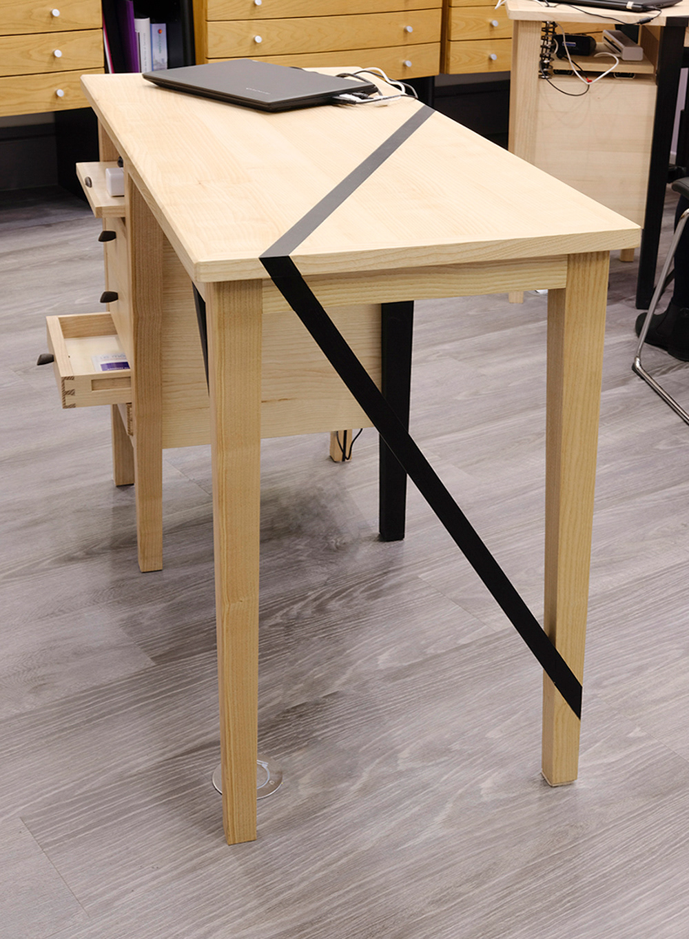 Bureau pour une boutique d’opticien.