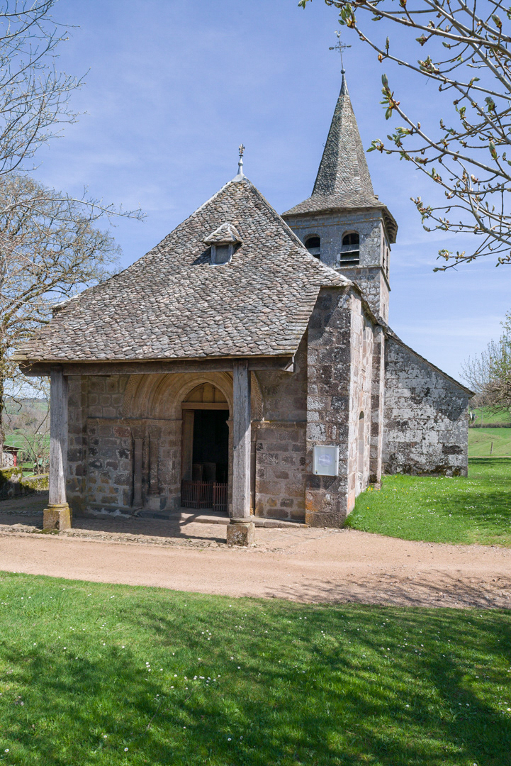 Saint Martin Cantales