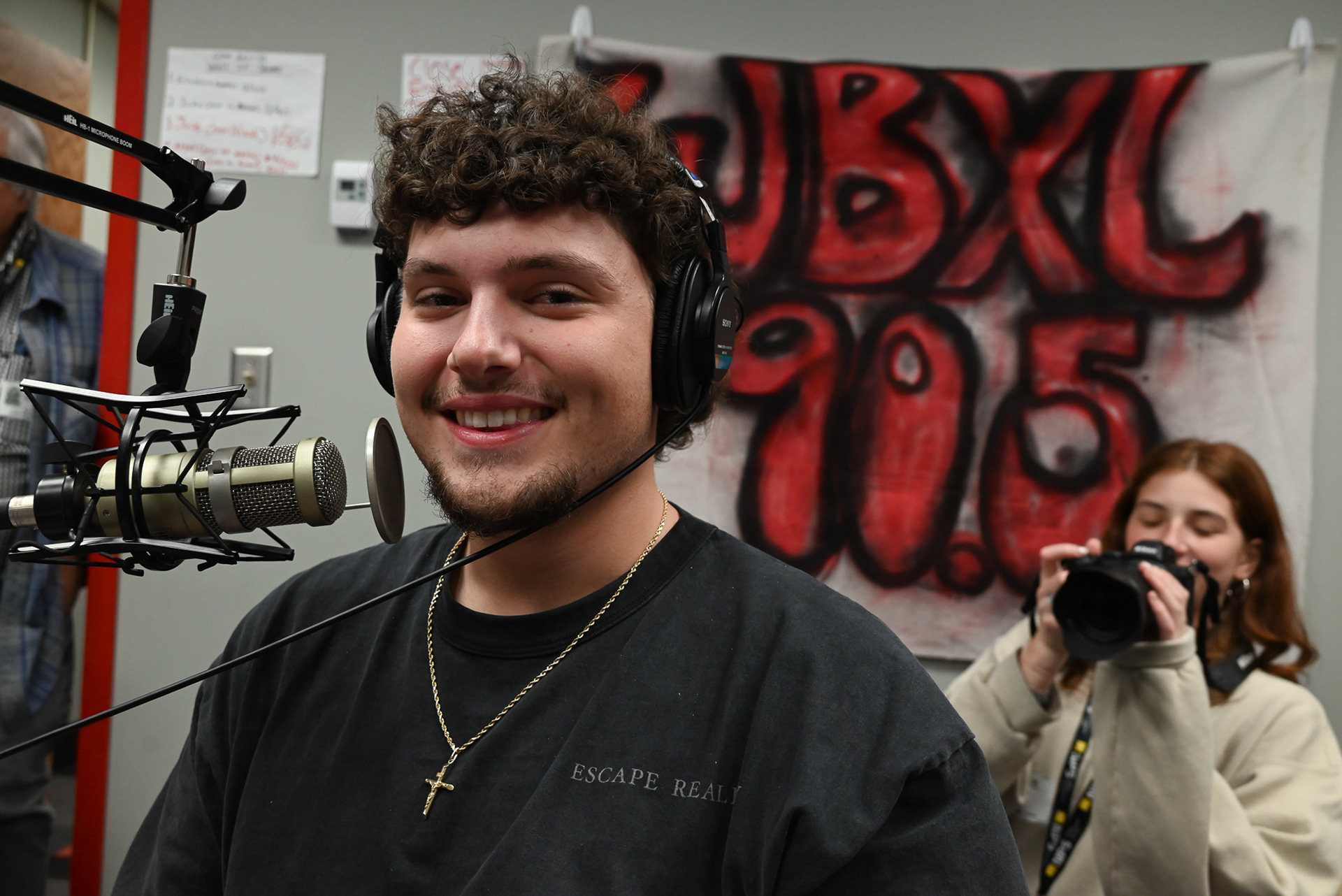 Get on the mic and yap
