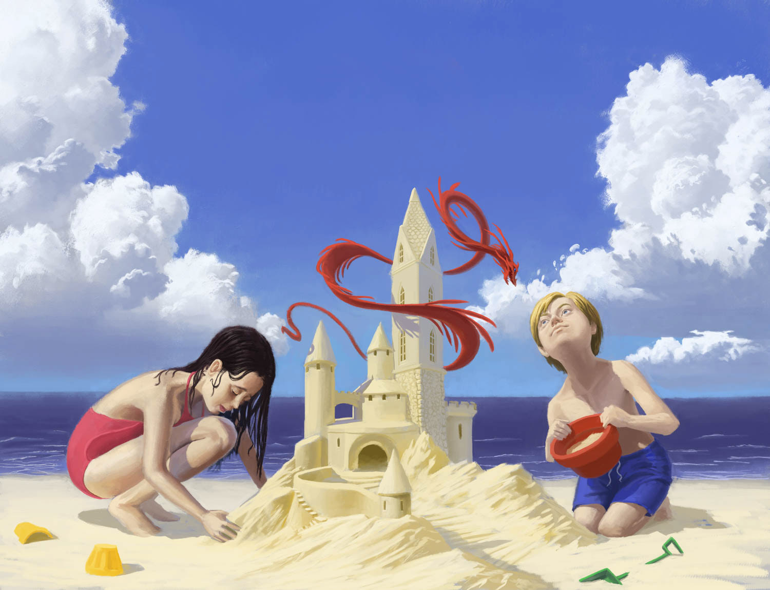 Zwei Kinder bauen eine Sandburg, um die ein Drache fliegt