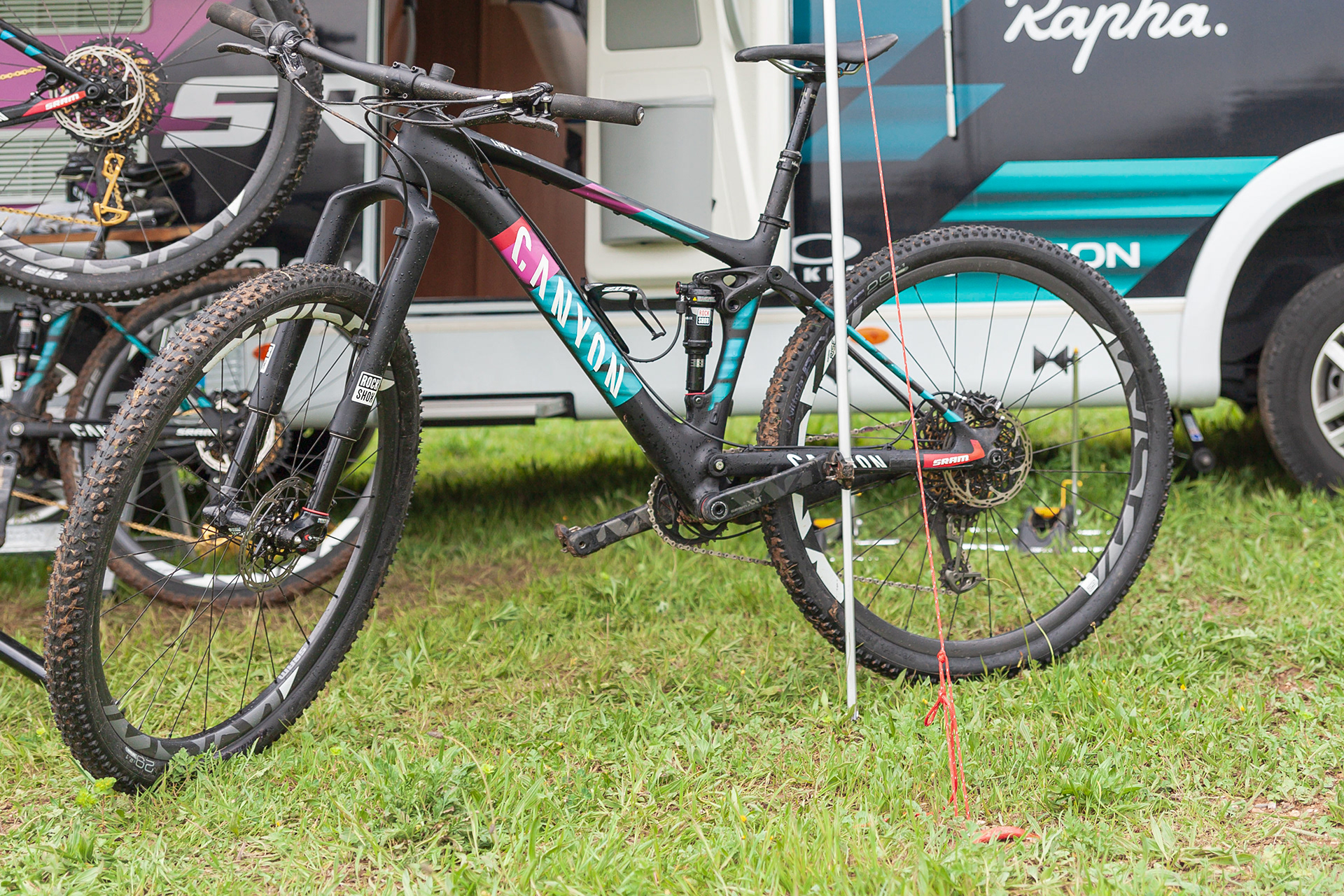 Vélo de la marque Canyon appartenant à Pauline FERRANT PREVOT