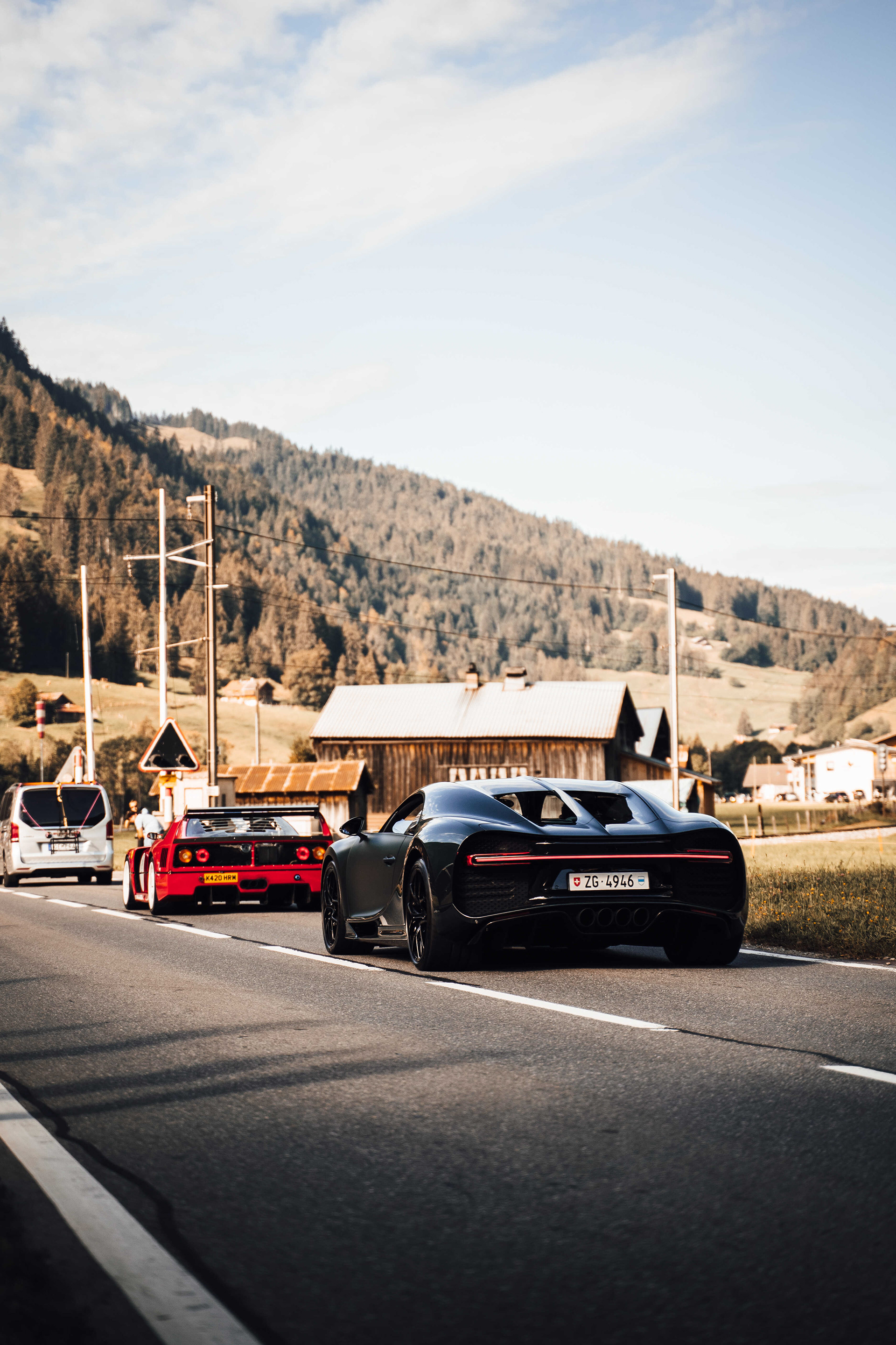 Ferrari F40LM & Bugatti Chiron Sport