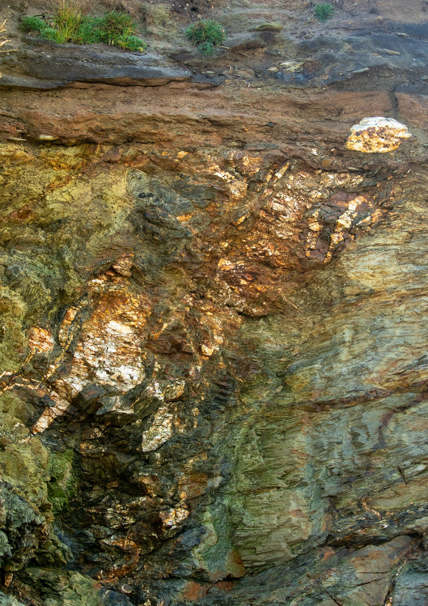 9 Nov 22: Cliff Rocks, Godrevy Beach