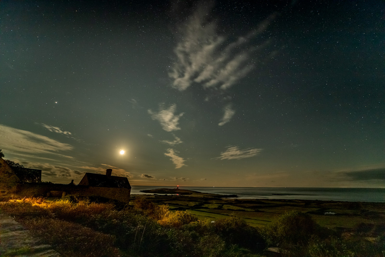 11th Oct The Moon over the ringing hut at 21.05