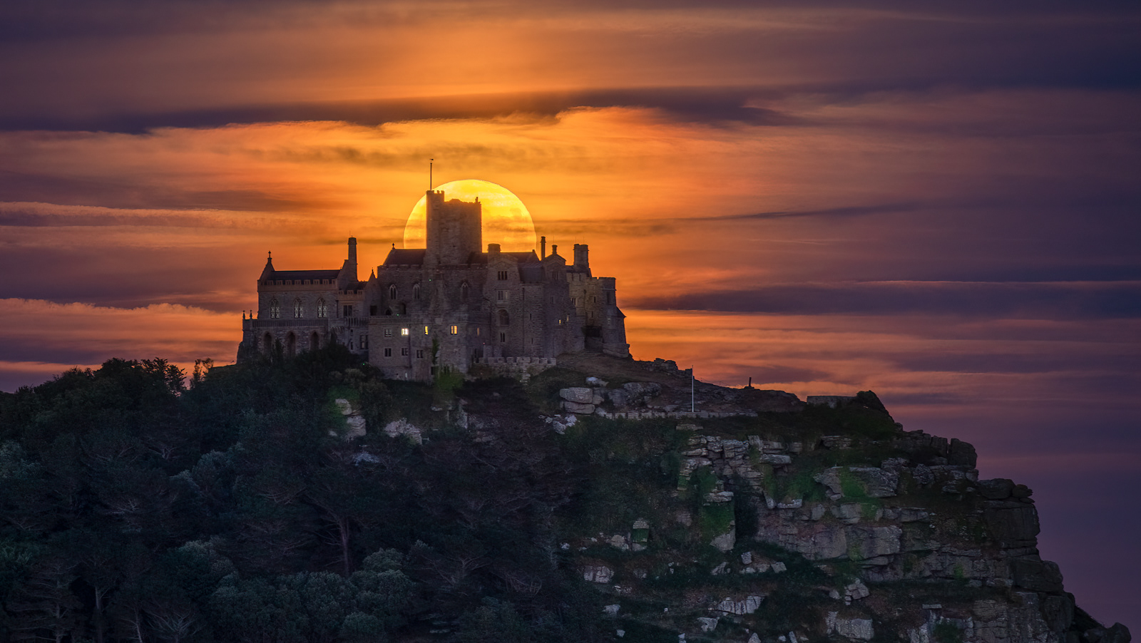 13 July 22: Super Moonrise at St Michael's Mount, Cornwall