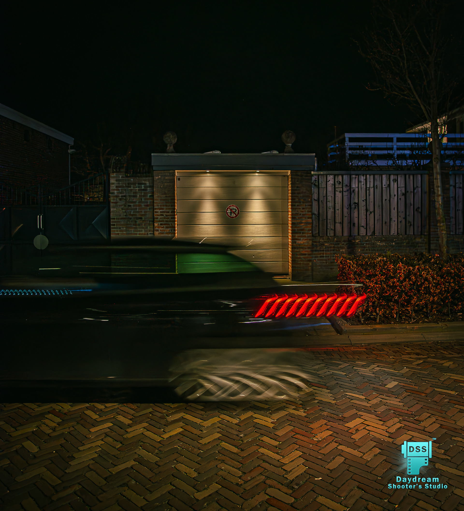 No parking lens blur