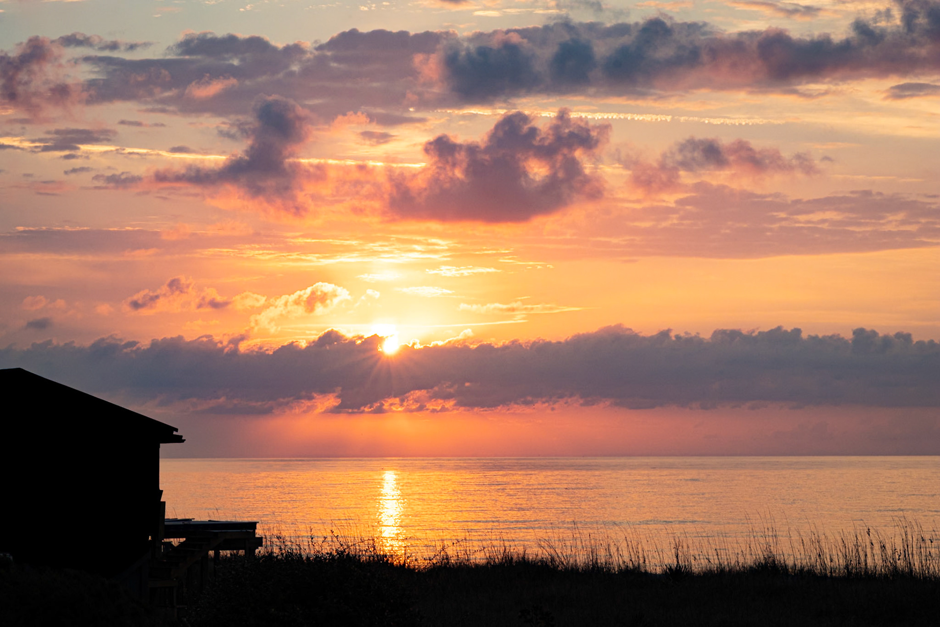 Sunrise 71, OIB east end