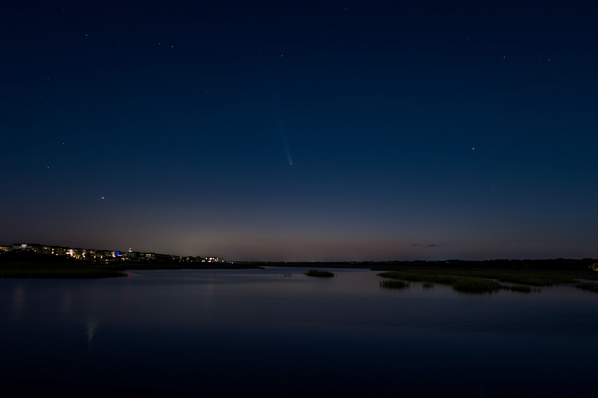 Comet C/2023 A3 2, OIB foot of bridge