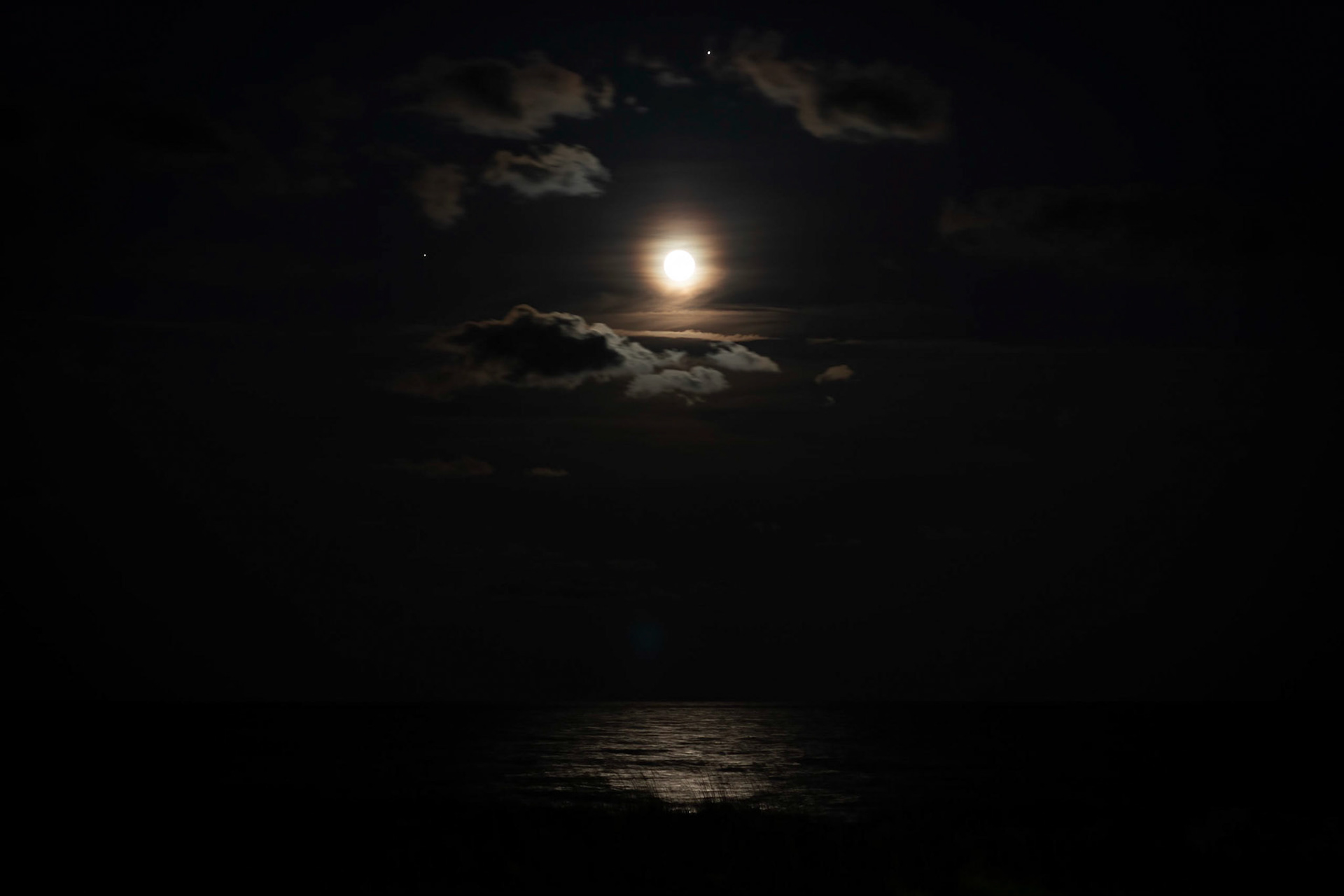 Full Moon 3, OIB My Deck, Aspect 3:2
