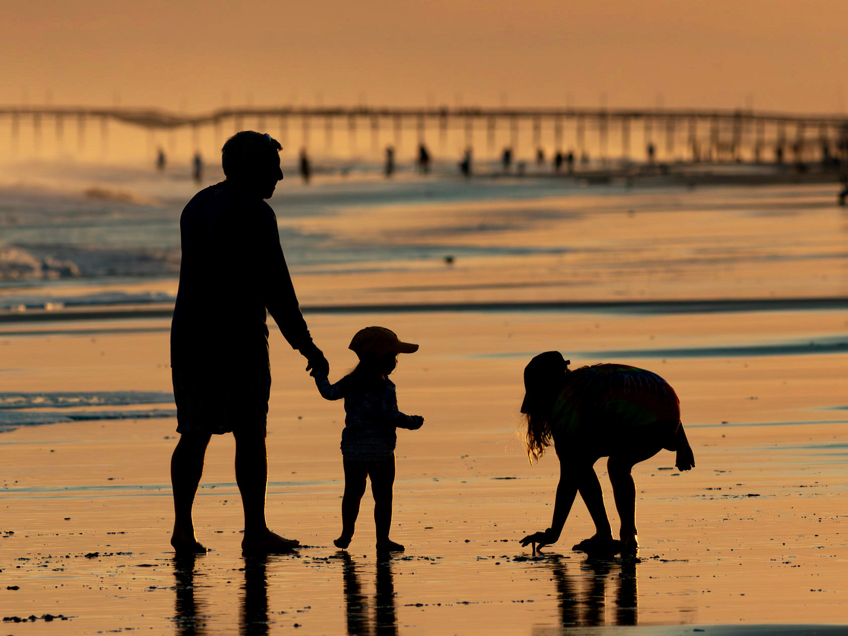 Family silhouette 1, OIB