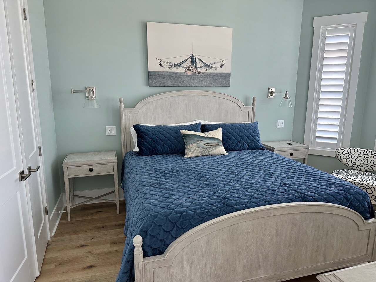 Guest bedroom, 32x48 canvas print