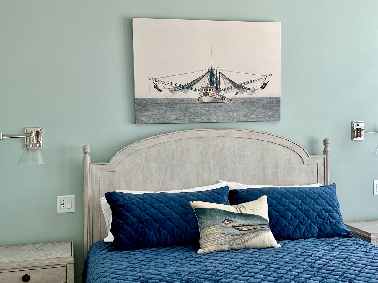 Guest bedroom, 32x48 canvas print