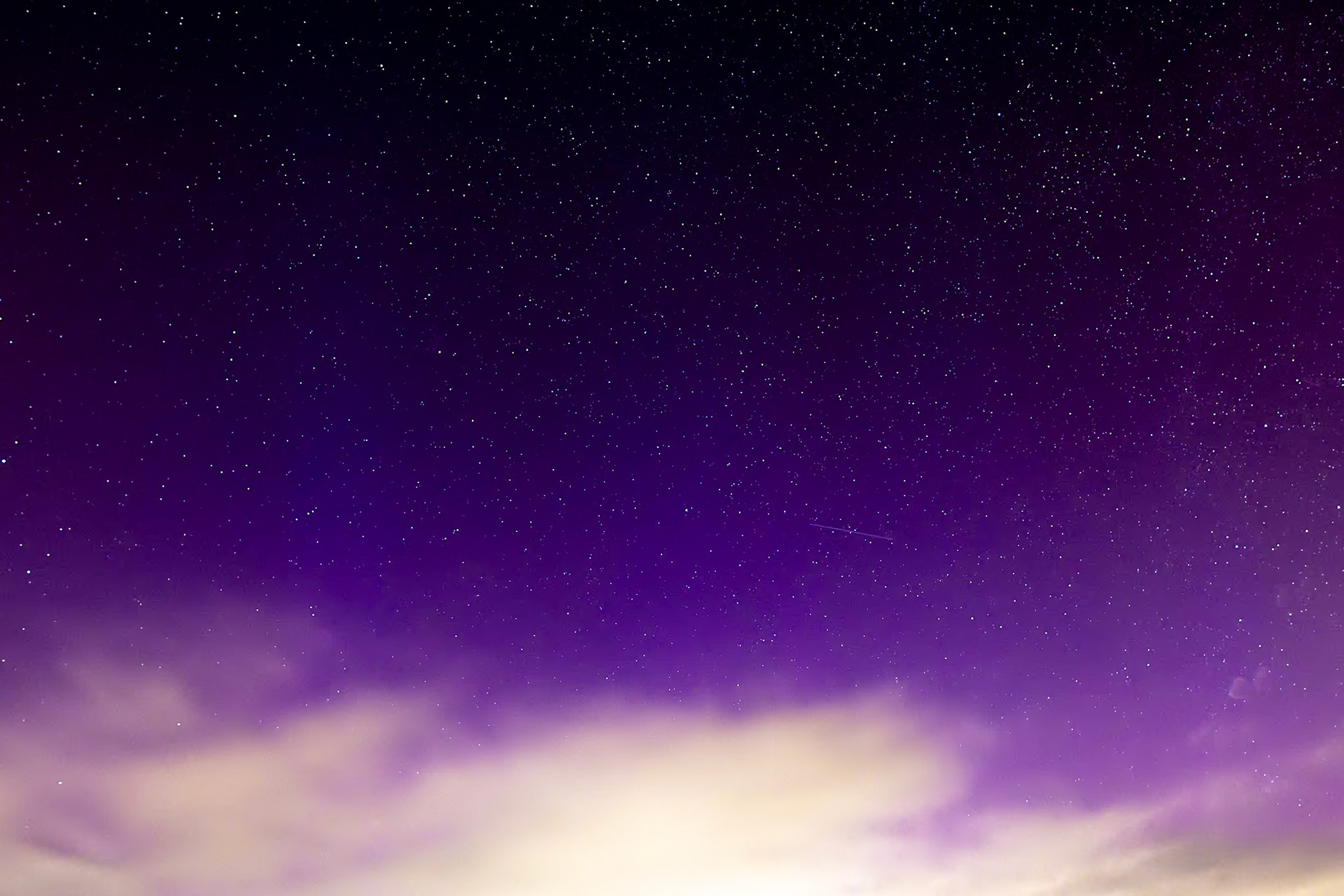 Northern Lights behind clouds 2, OIB east end, May 11, 4:26am