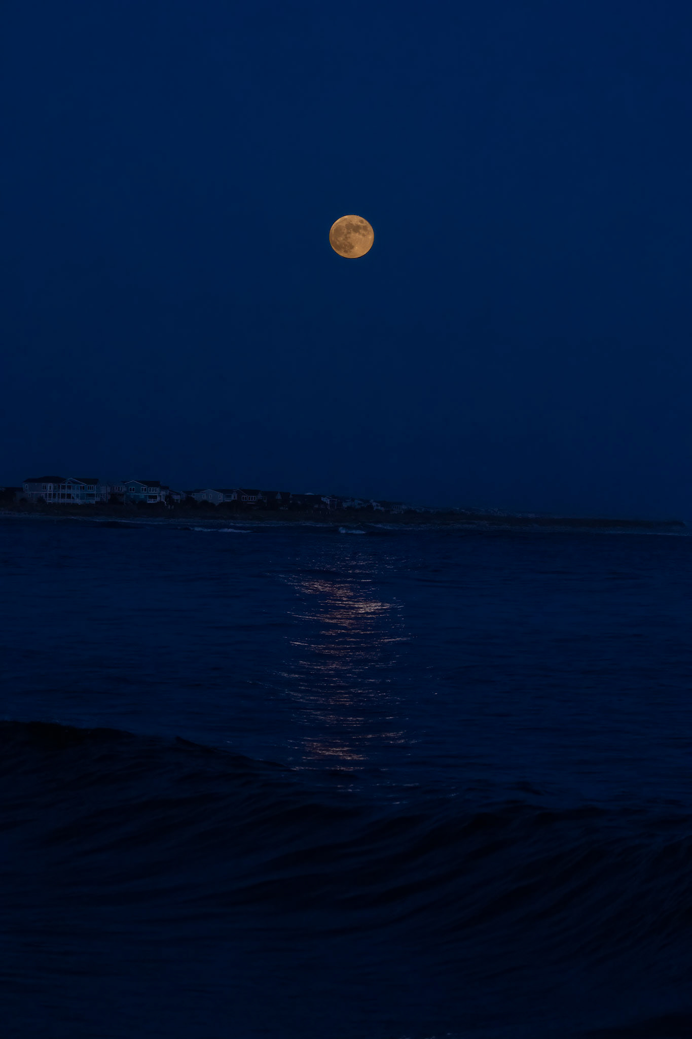Hunter's moonrise 7, OIB East End