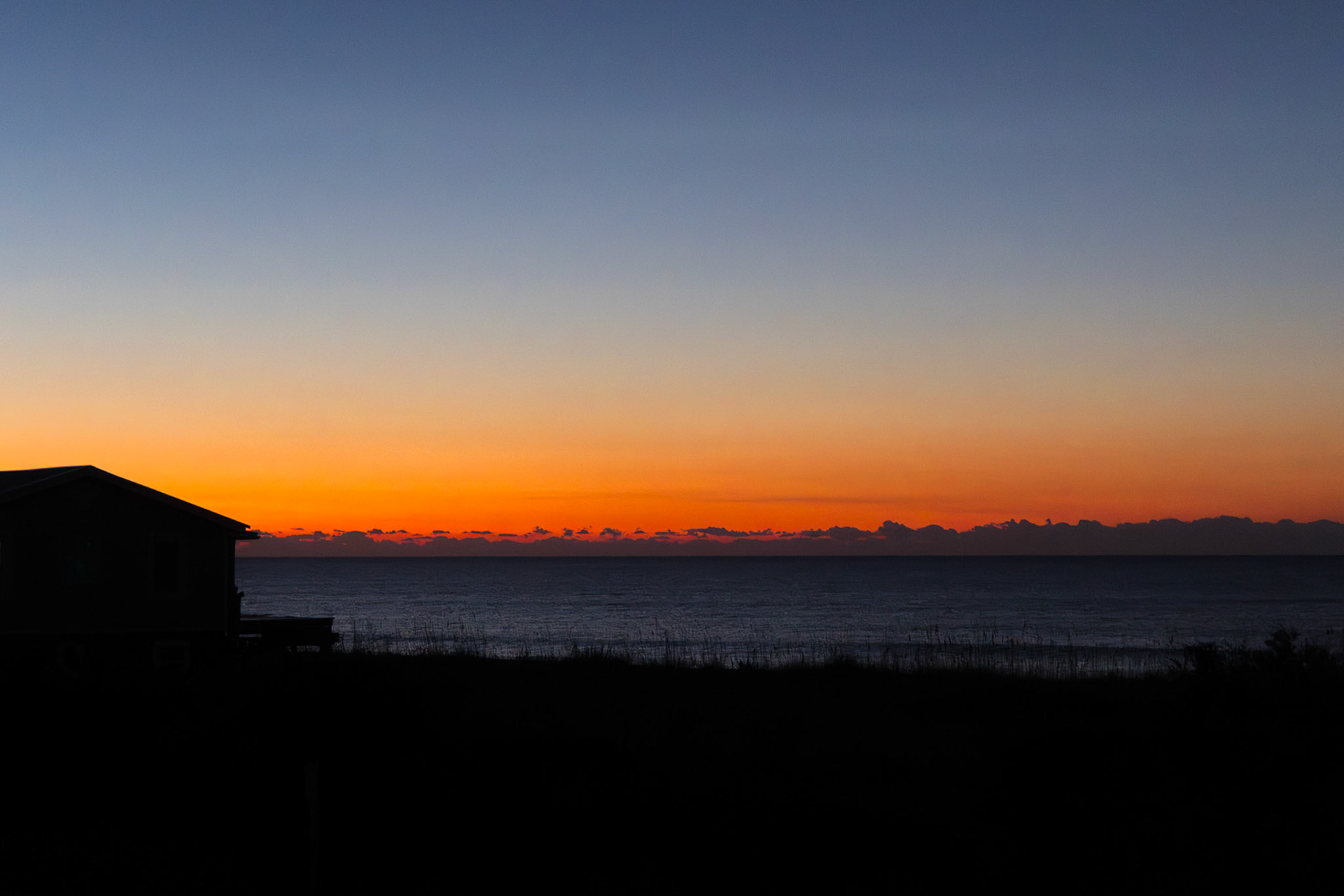 Sunrise 61, OIB east end