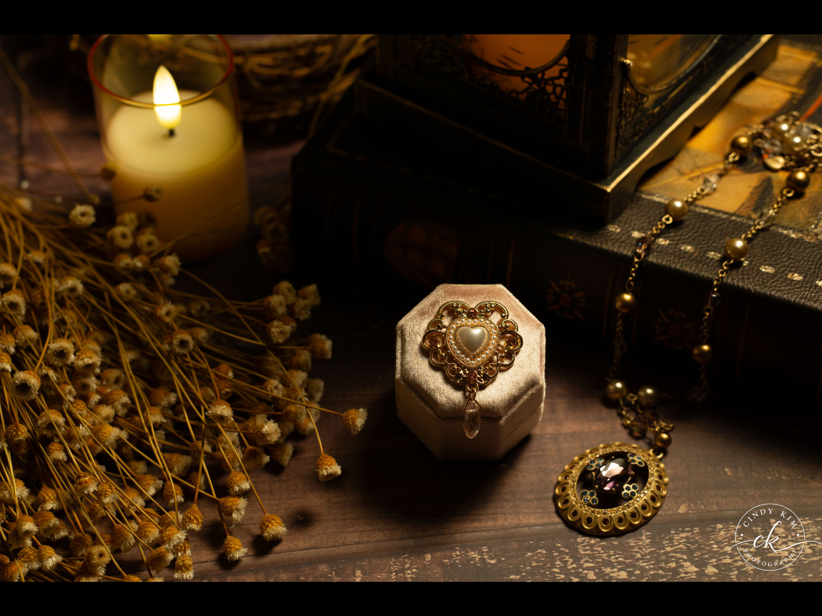 Vintage Inspired Jewelry Ring Box  with Decorative Pendant Necklace