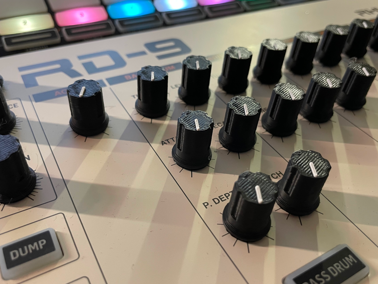 BEHRINGER RD-9 KNOBS